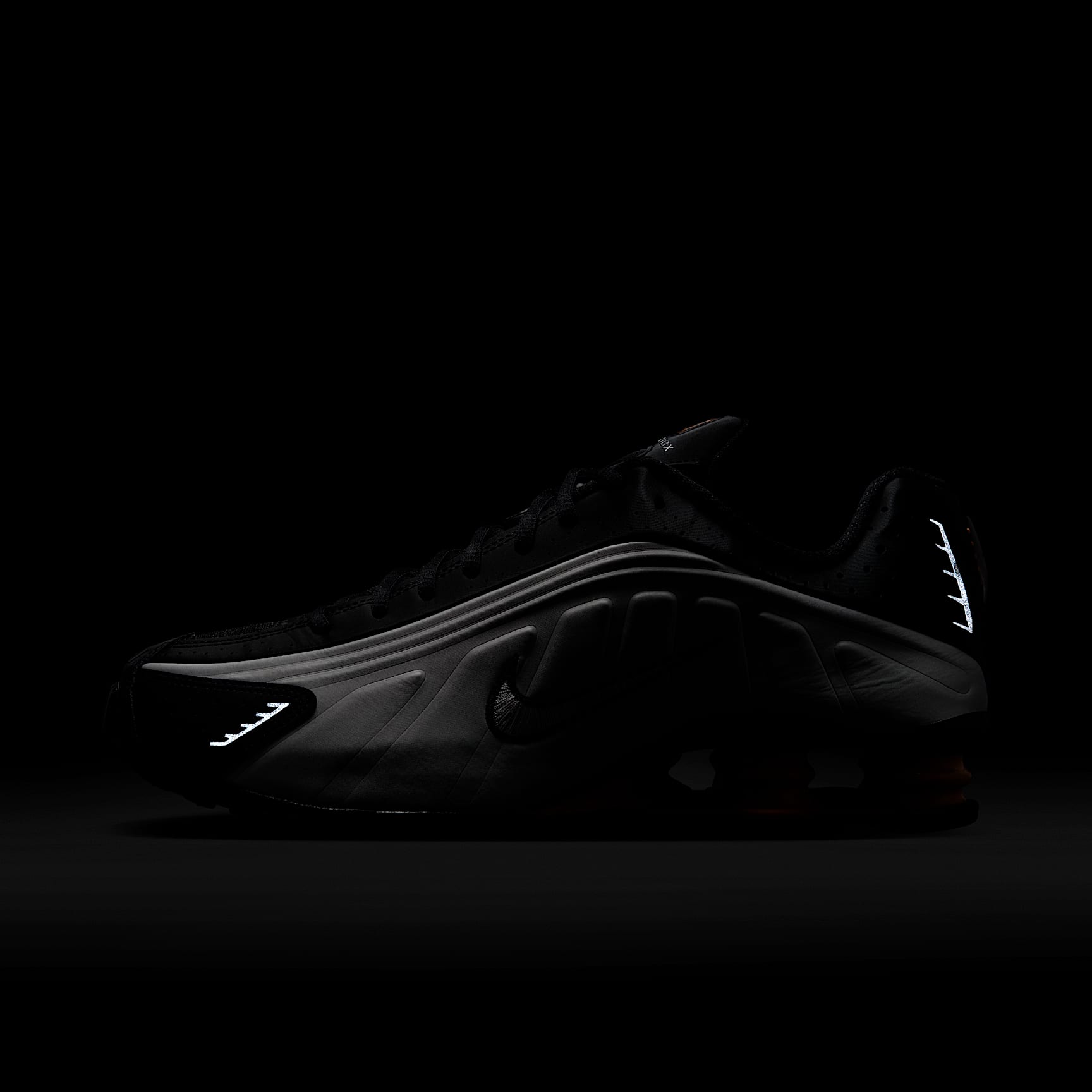 Nike Shox R4 Men's Shoes