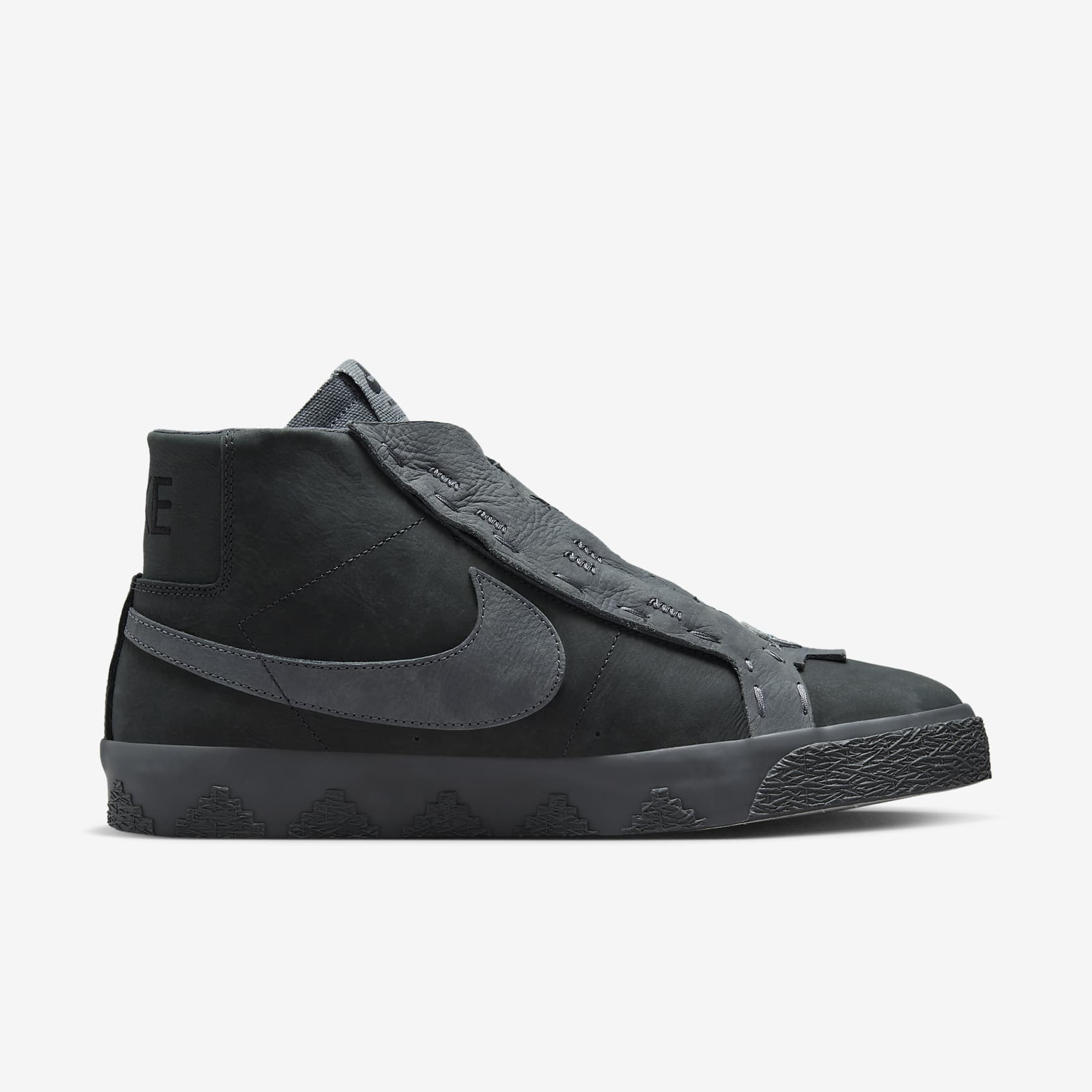 Nike Zoom Blazer Mid Skate Shoes
