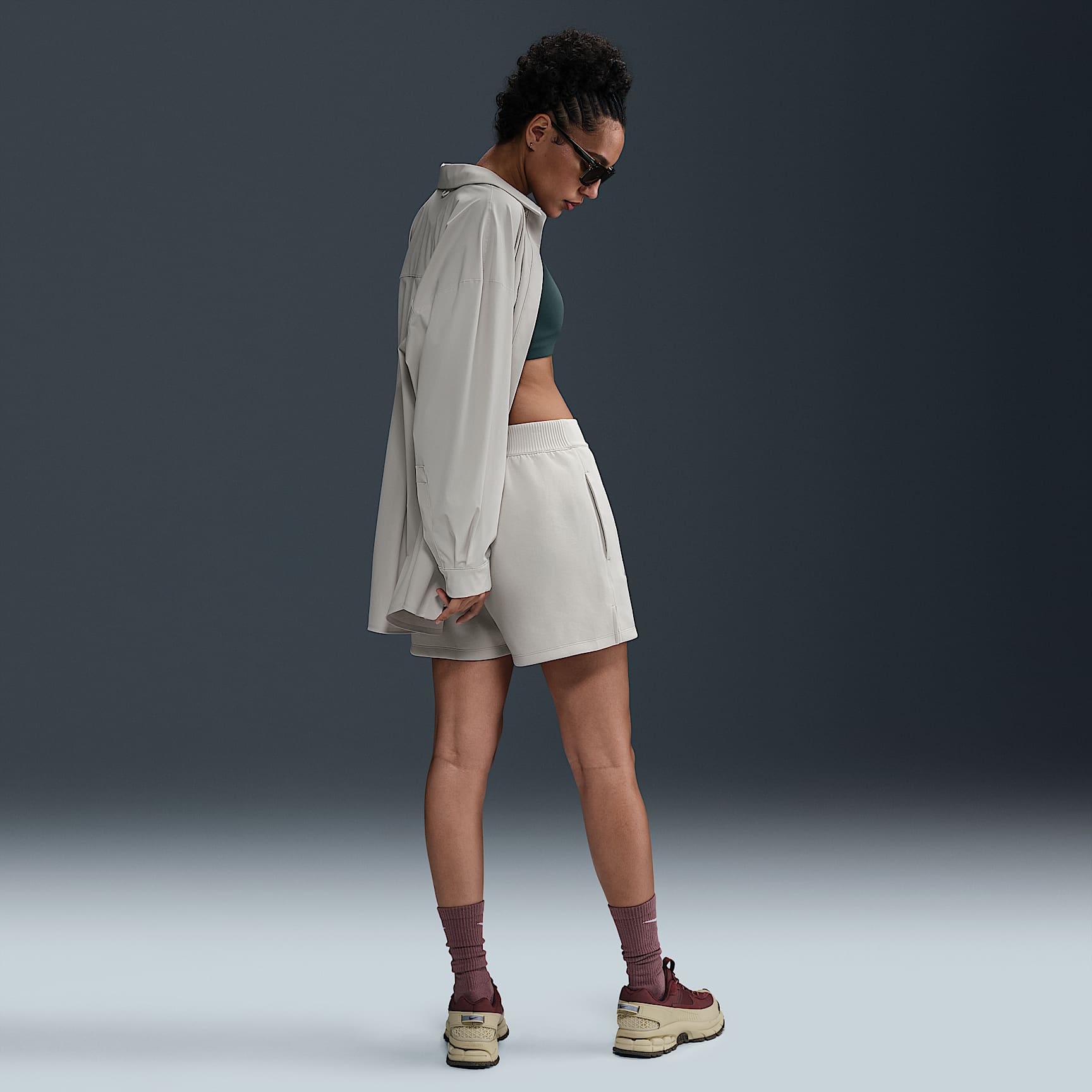 Nike 24.7 ImpossiblySoft Women's Dri-FIT Mid-Rise Loose 4" Shorts