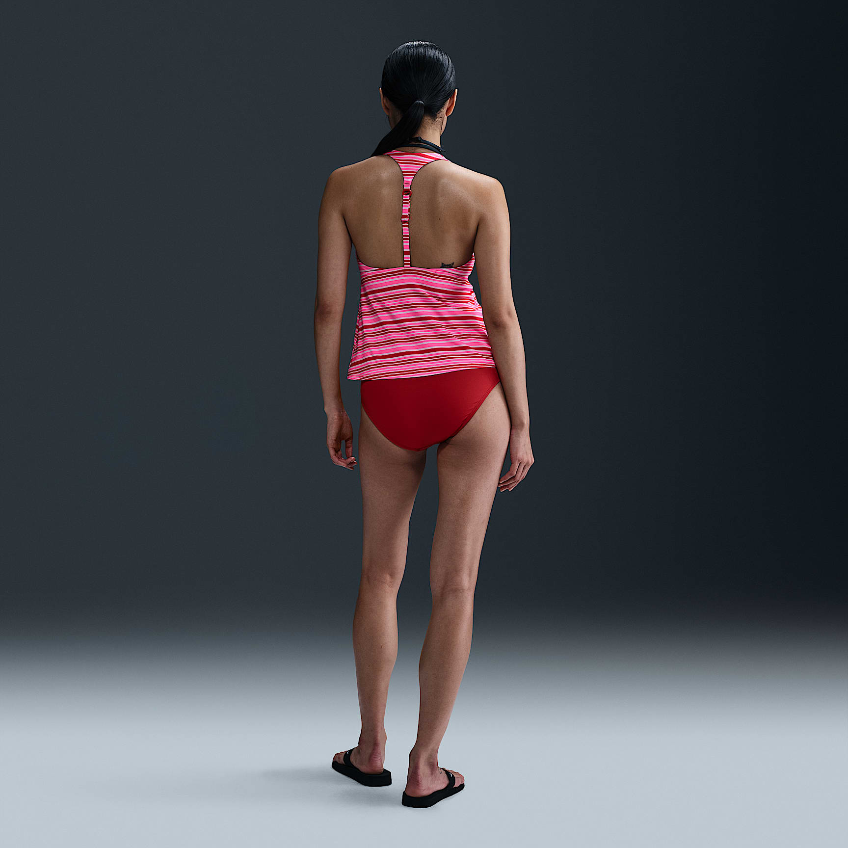 Nike Swim Women's Square-Neck Tankini
