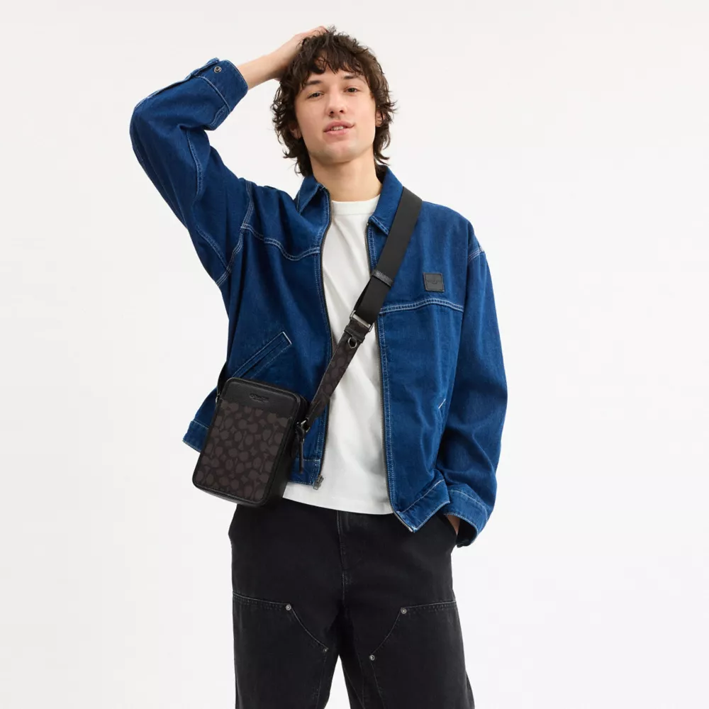 Сумка COACH Sullivan Crossbody Bag In Signature Canvas