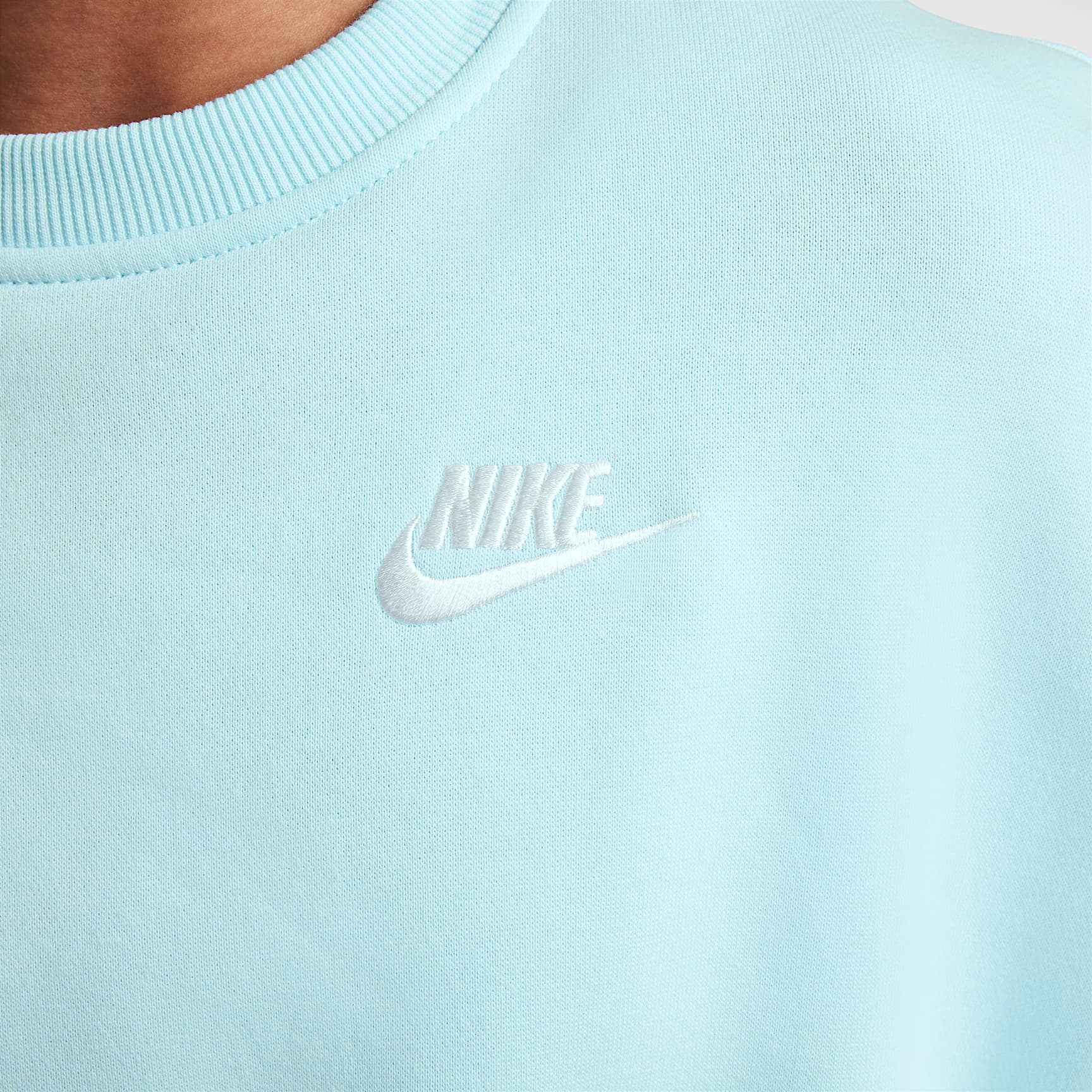 Nike Sportswear Club Fleece Girls' Boxy Crew-Neck Sweatshirt