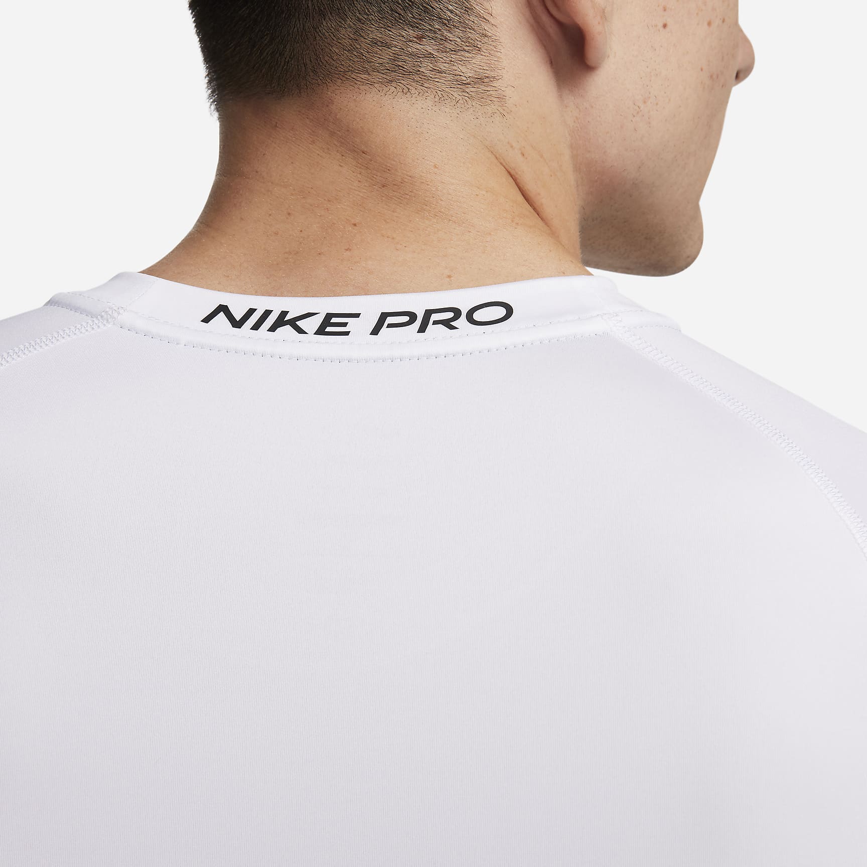 Nike Pro Men's Dri-FIT Slim Short-Sleeve Top