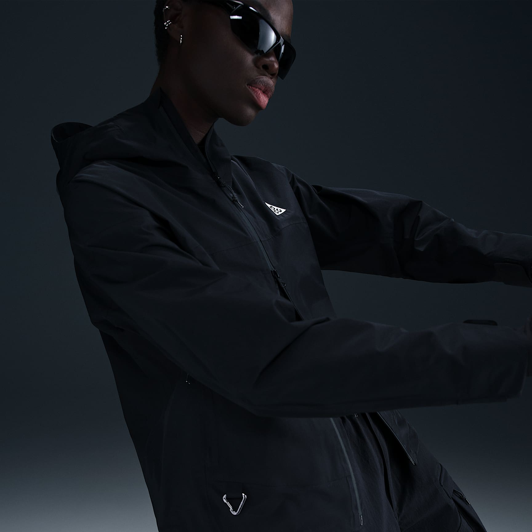 Nike ACG "Morpho" Women's Loose Storm-FIT ADV Rain Jacket