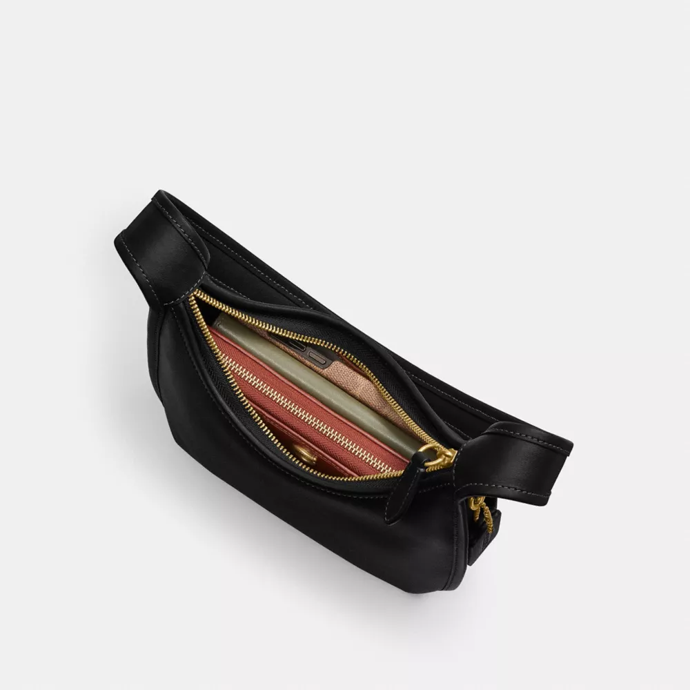Сумка COACH Curve Zip Bag
