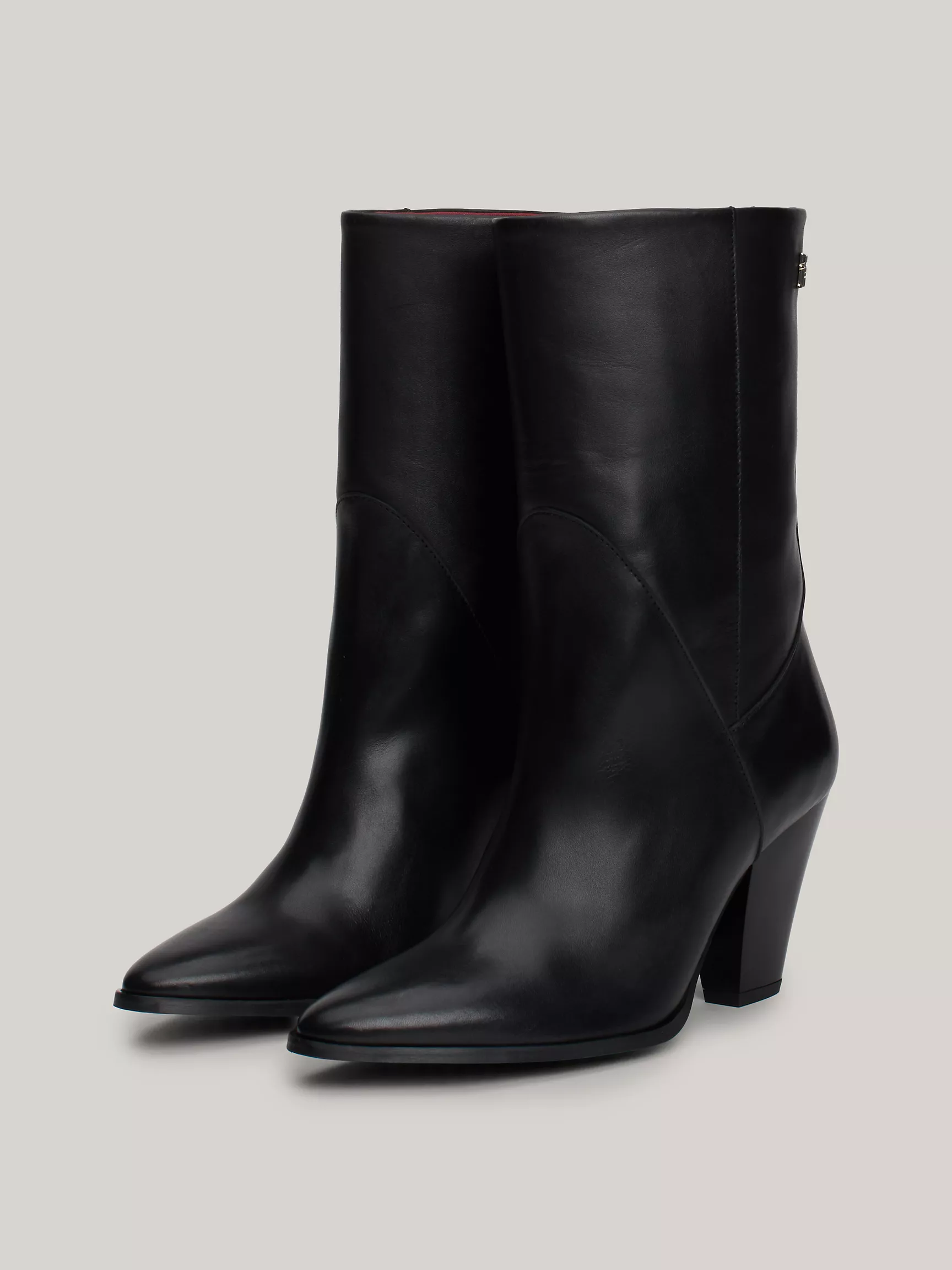 Женские ботинки Tommy Hilfiger, Кожаные ковбойские сапоги на каблуке