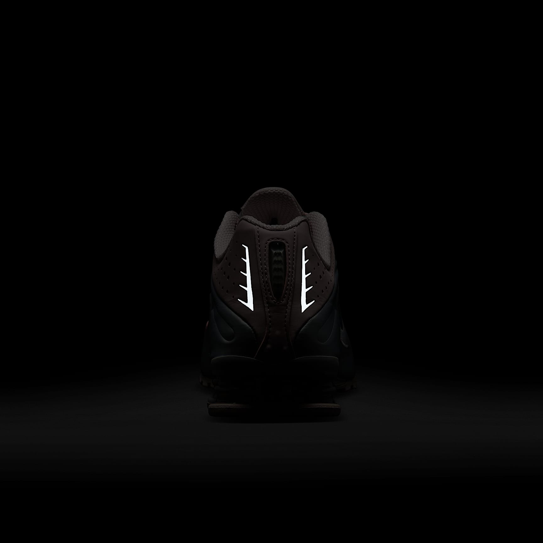Nike Shox R4 Women's Shoes