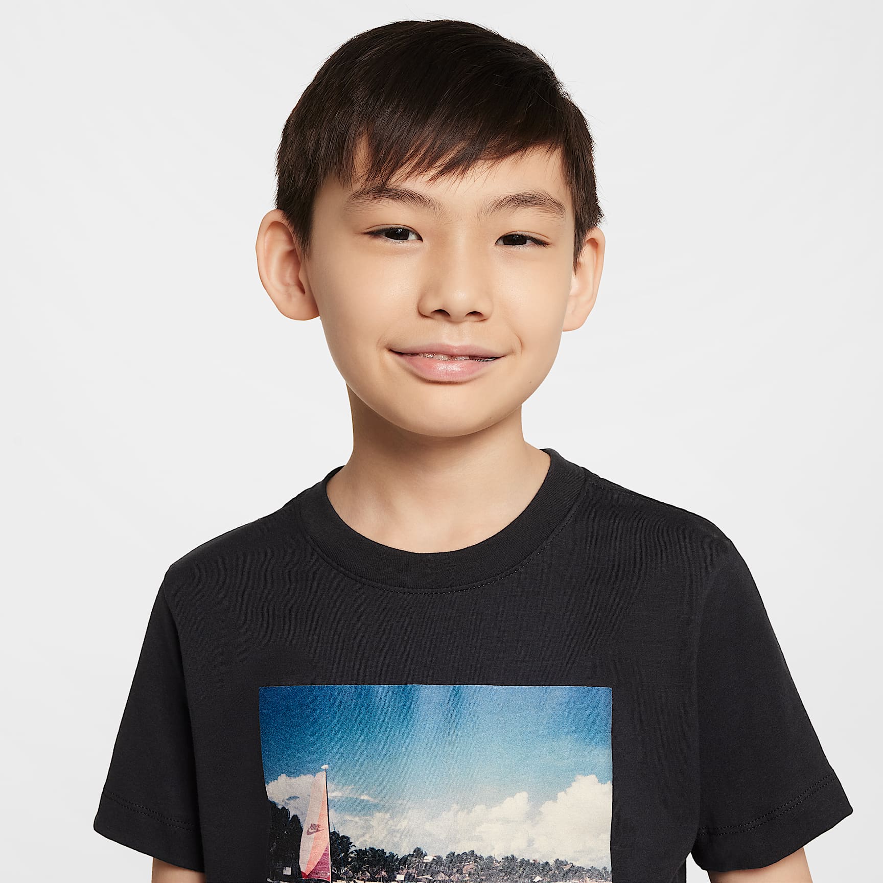 Nike Sportswear Big Kids' Crew-Neck T-Shirt