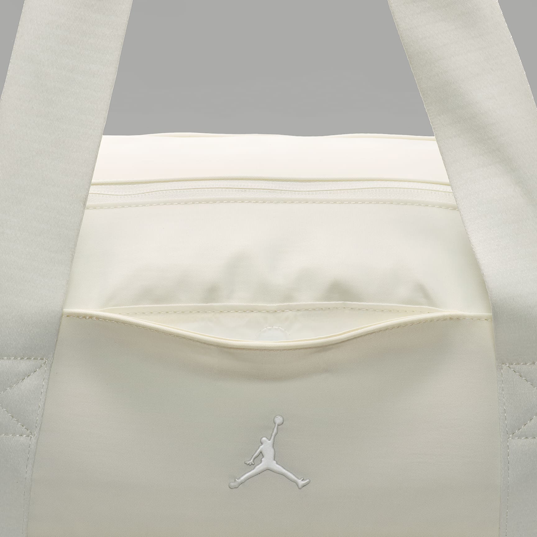 Jordan Alpha Duffel Bag (46.8L)