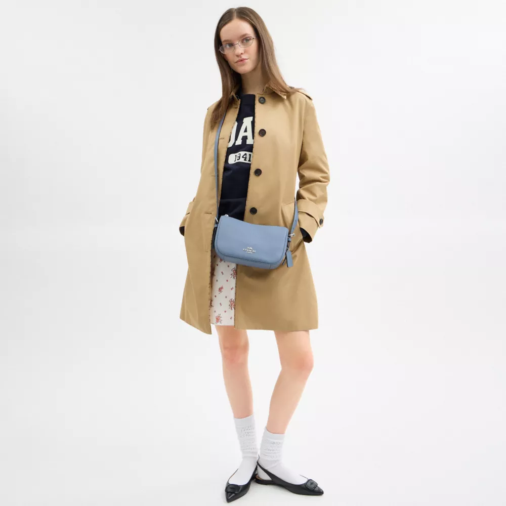 Сумка COACH Kailey Shoulder Bag