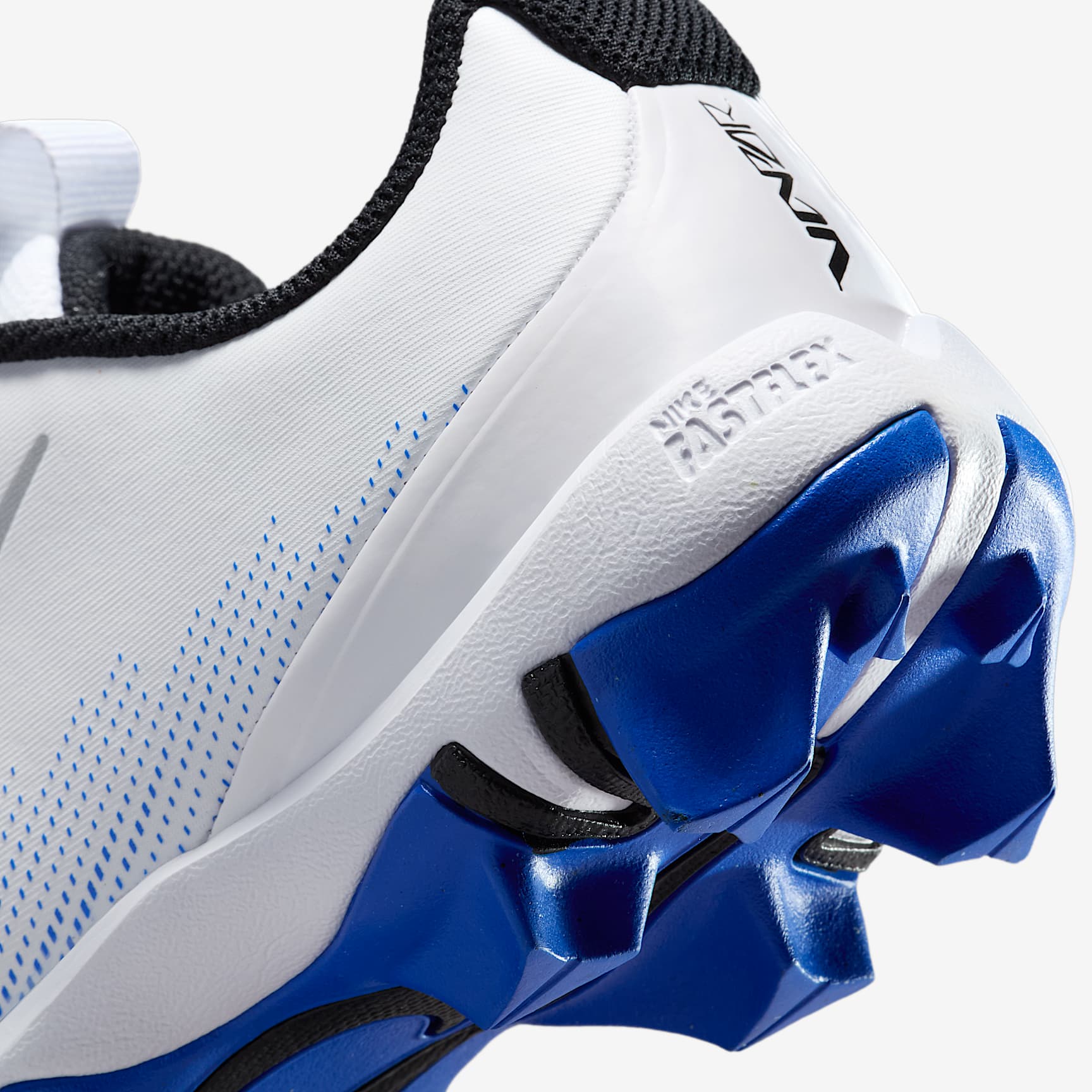 Nike Vapor Shark 3 Big Kids' Football Cleats