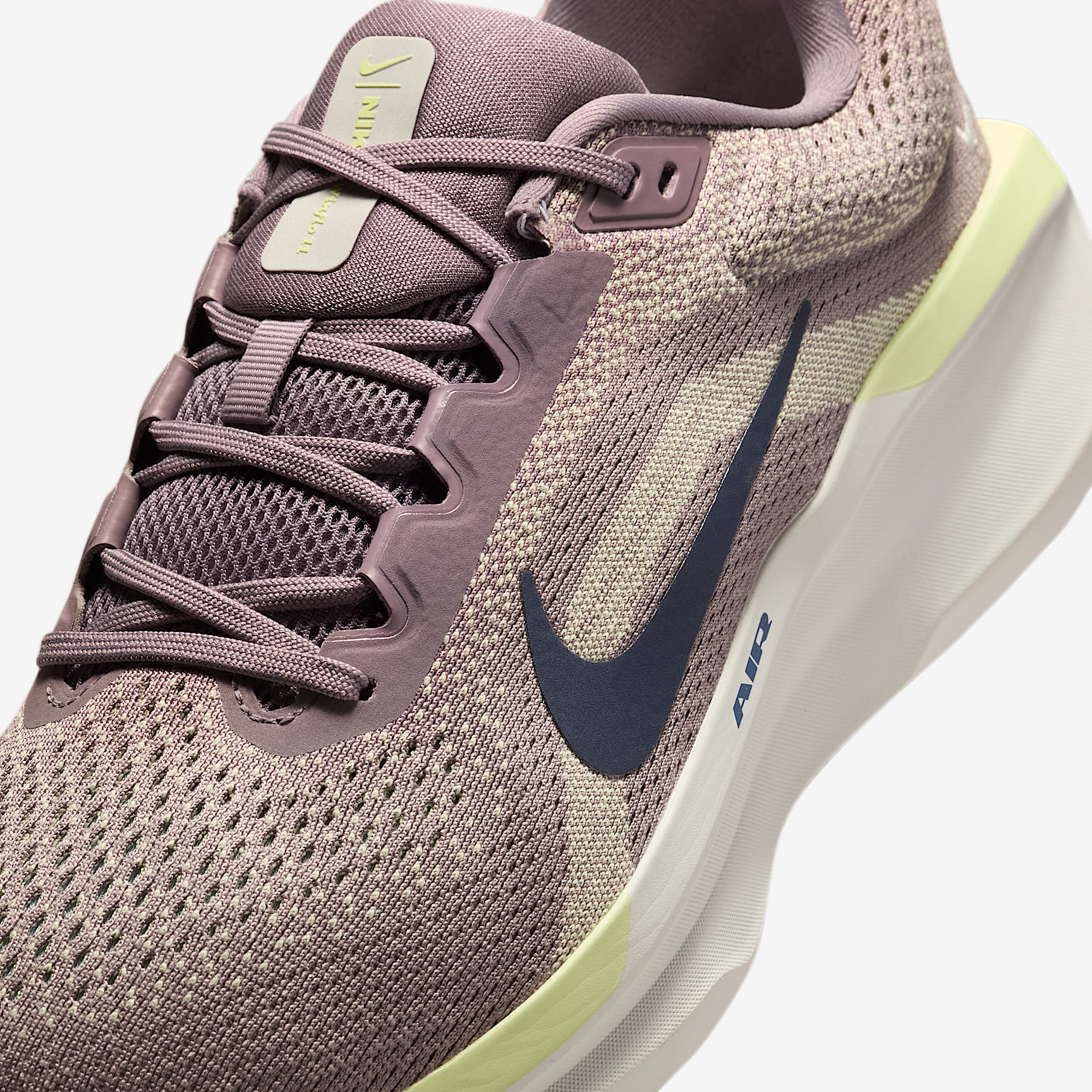 Nike Winflo 11 Men's Road Running Shoes