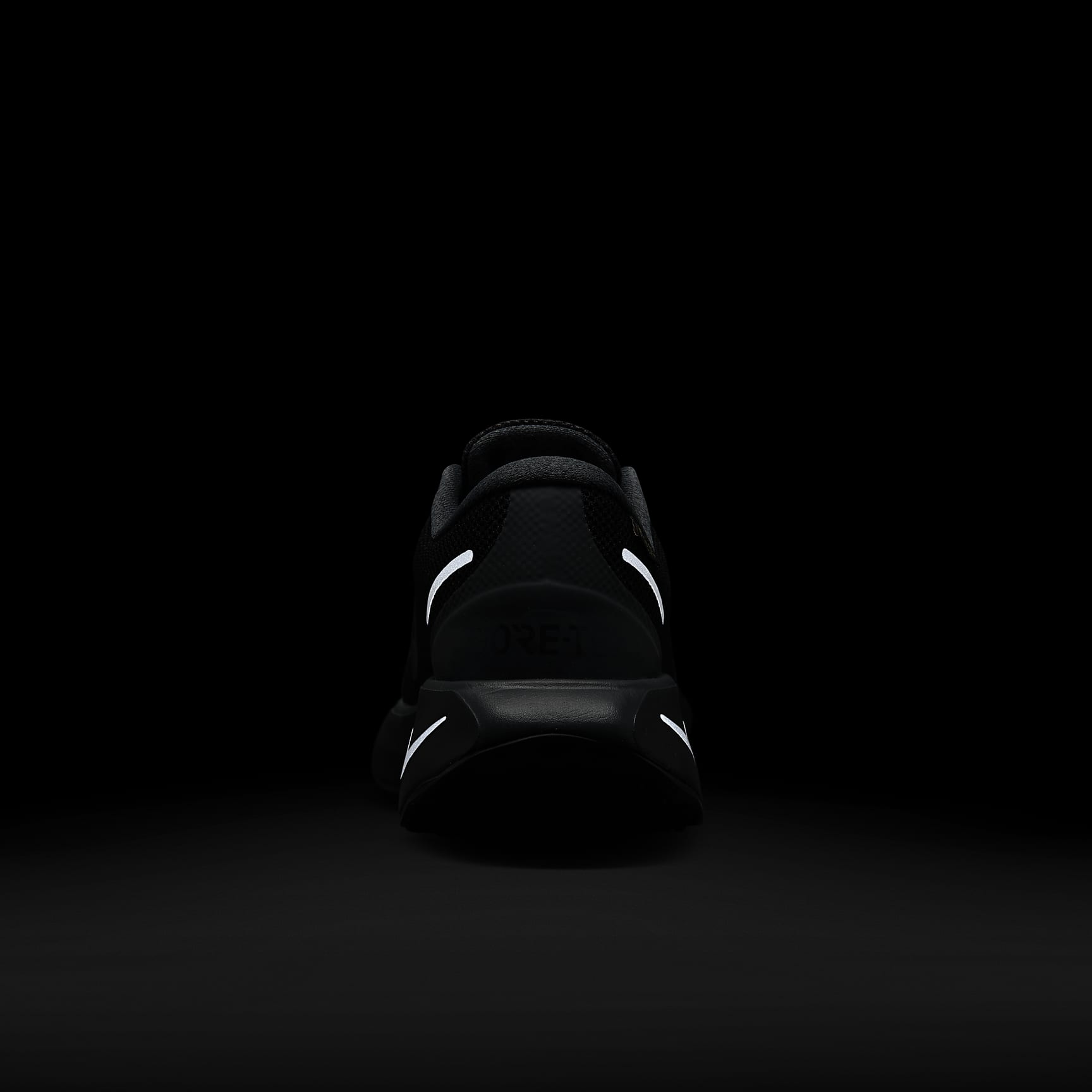 Nike Motiva GORE-TEX Women's Waterproof Walking Shoes