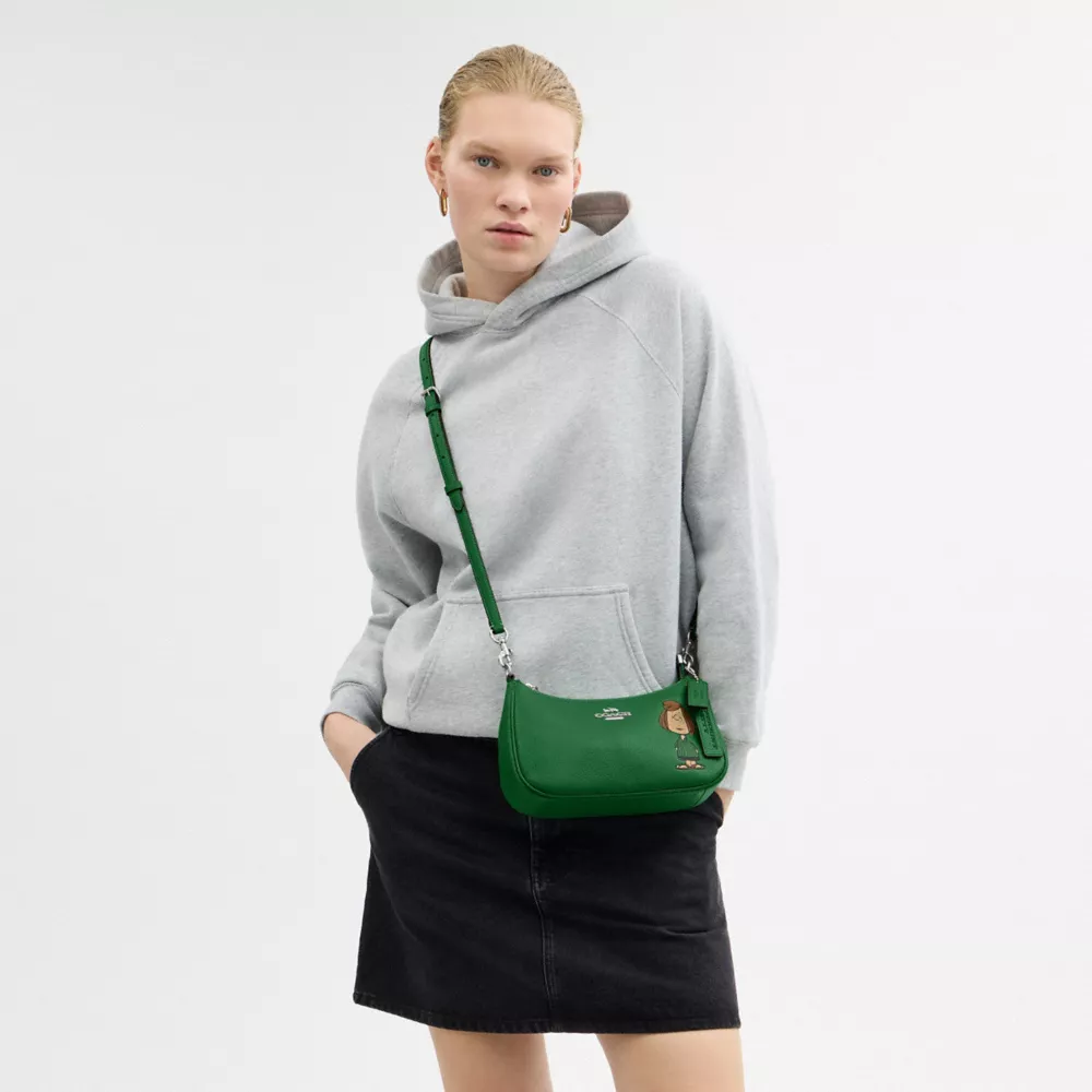 Сумка COACH Coach X Peanuts Teri Shoulder Bag With Peppermint Patty