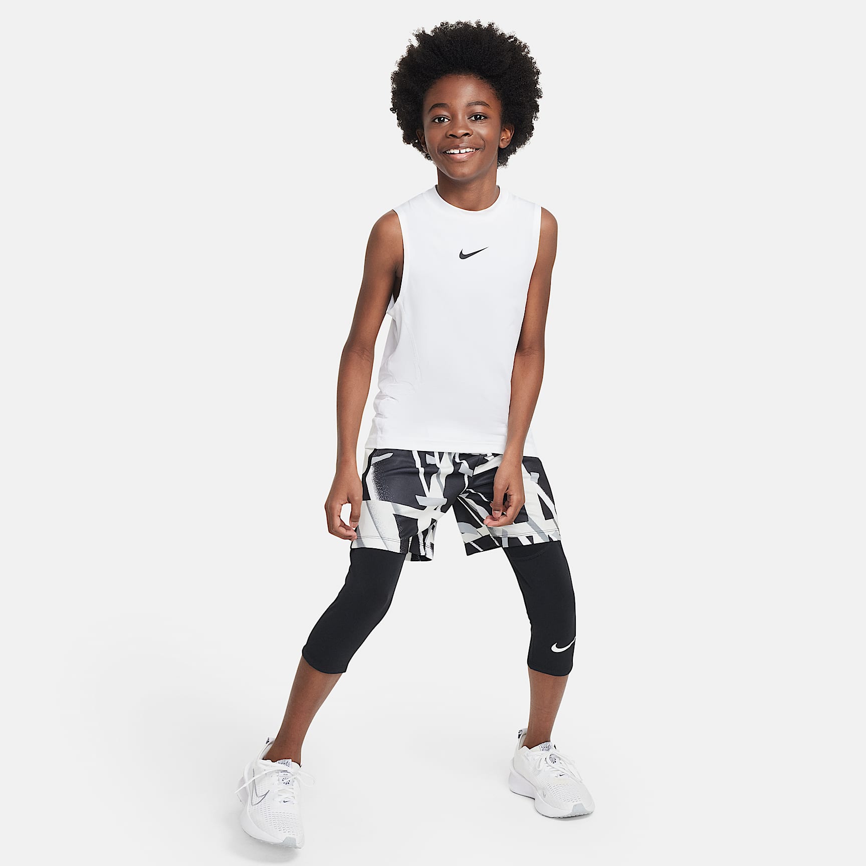 Nike Pro Big Kids' (Boys') Sleeveless Top