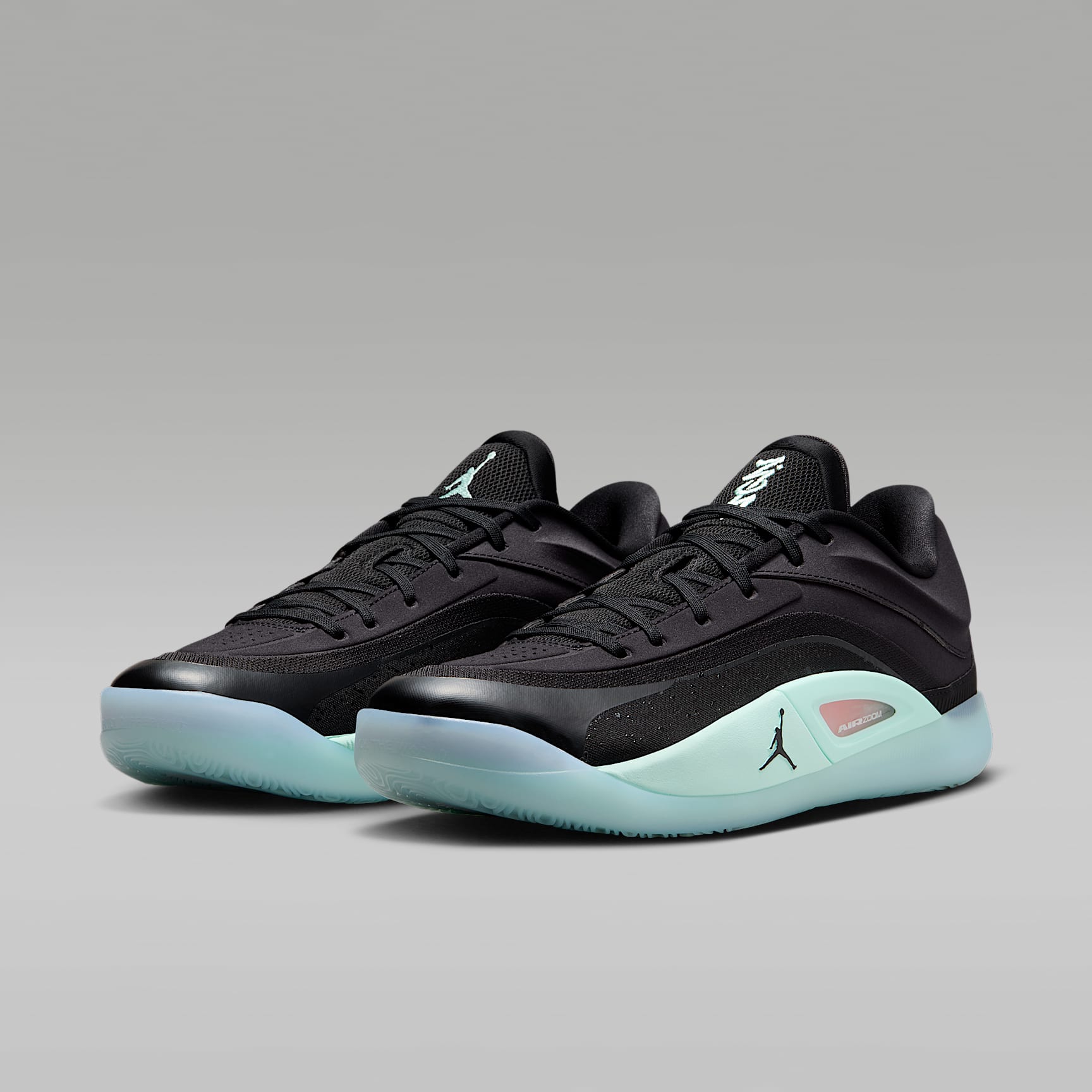 Zion 4 Basketball Shoes