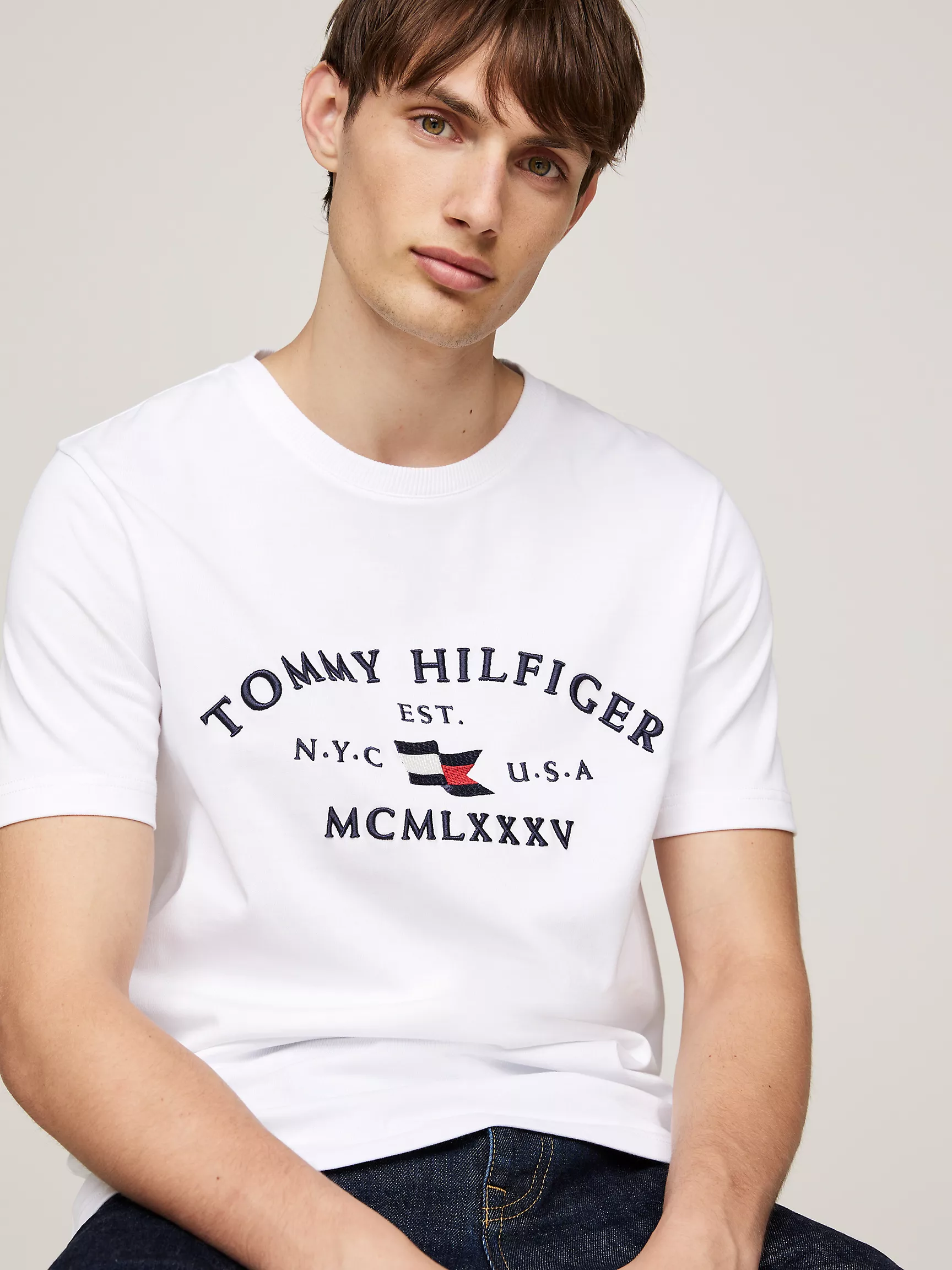 Мужская футболка Tommy Hilfiger, Футболка с вышитым логотипом Tommy Arch