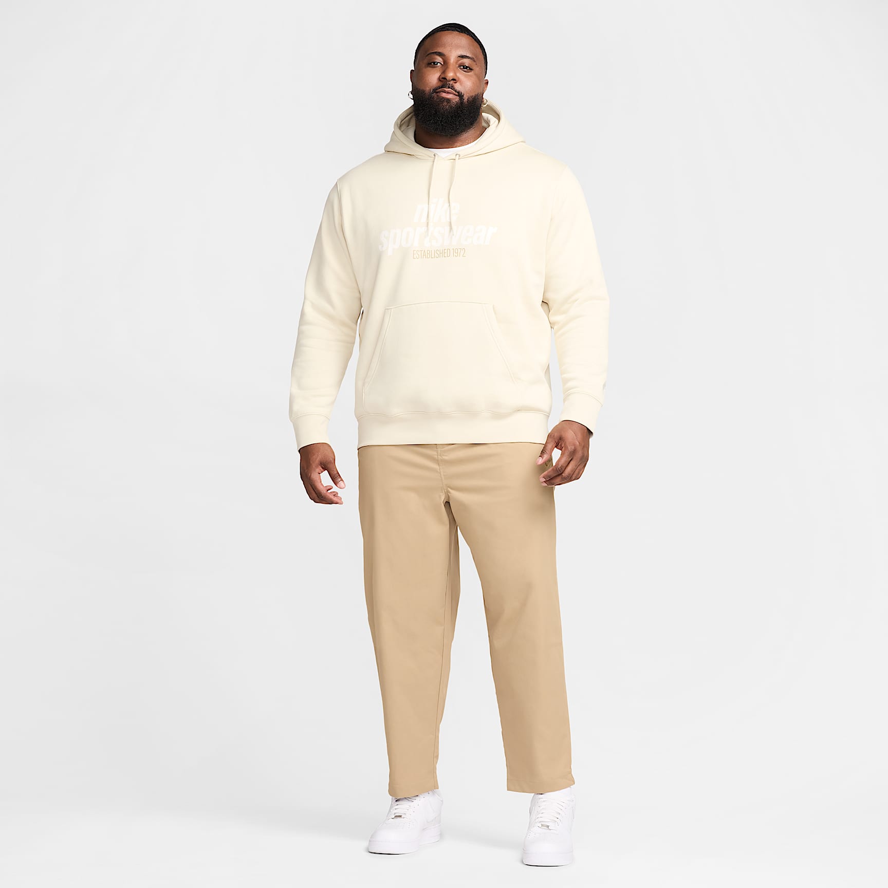 Nike Club Men's Woven Tapered Pants
