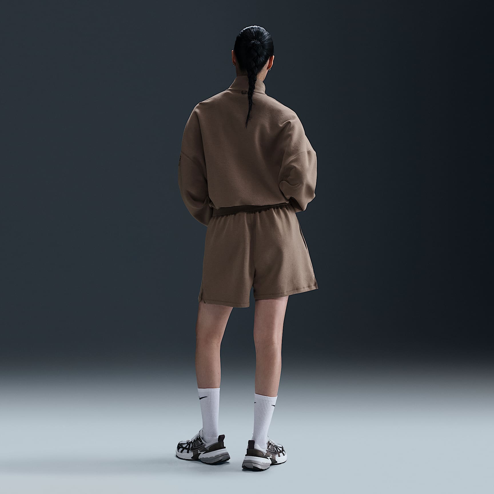 Nike 24.7 ImpossiblySoft Women's Dri-FIT Mid-Rise Loose 4" Shorts