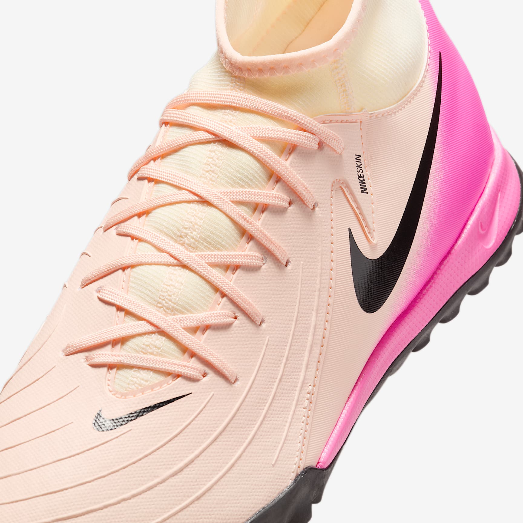 Nike Phantom Luna 2 Academy TF High-Top Soccer Shoes