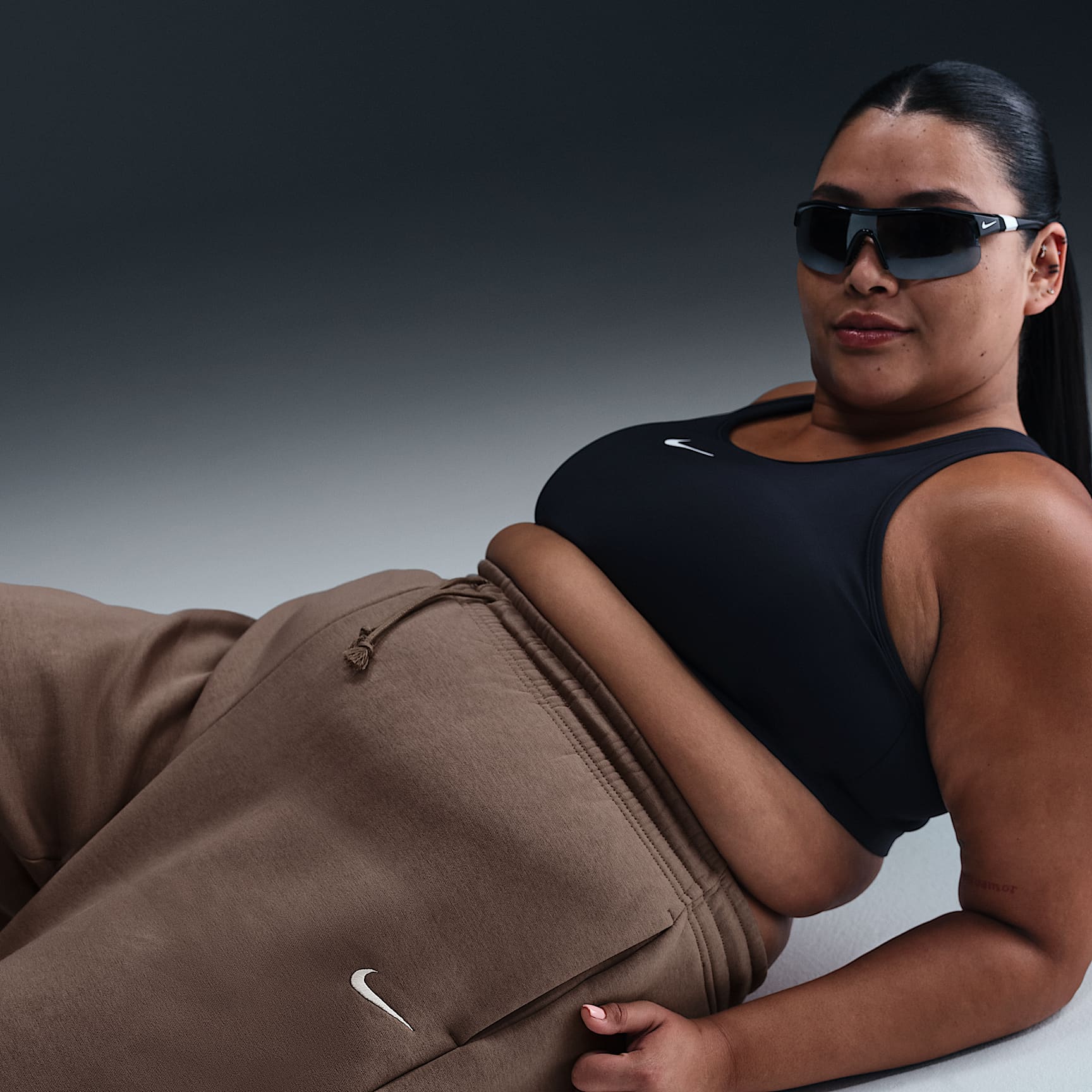 Nike Sportswear Phoenix Fleece Women's High-Waisted Oversized Sweatpants (Plus Size)