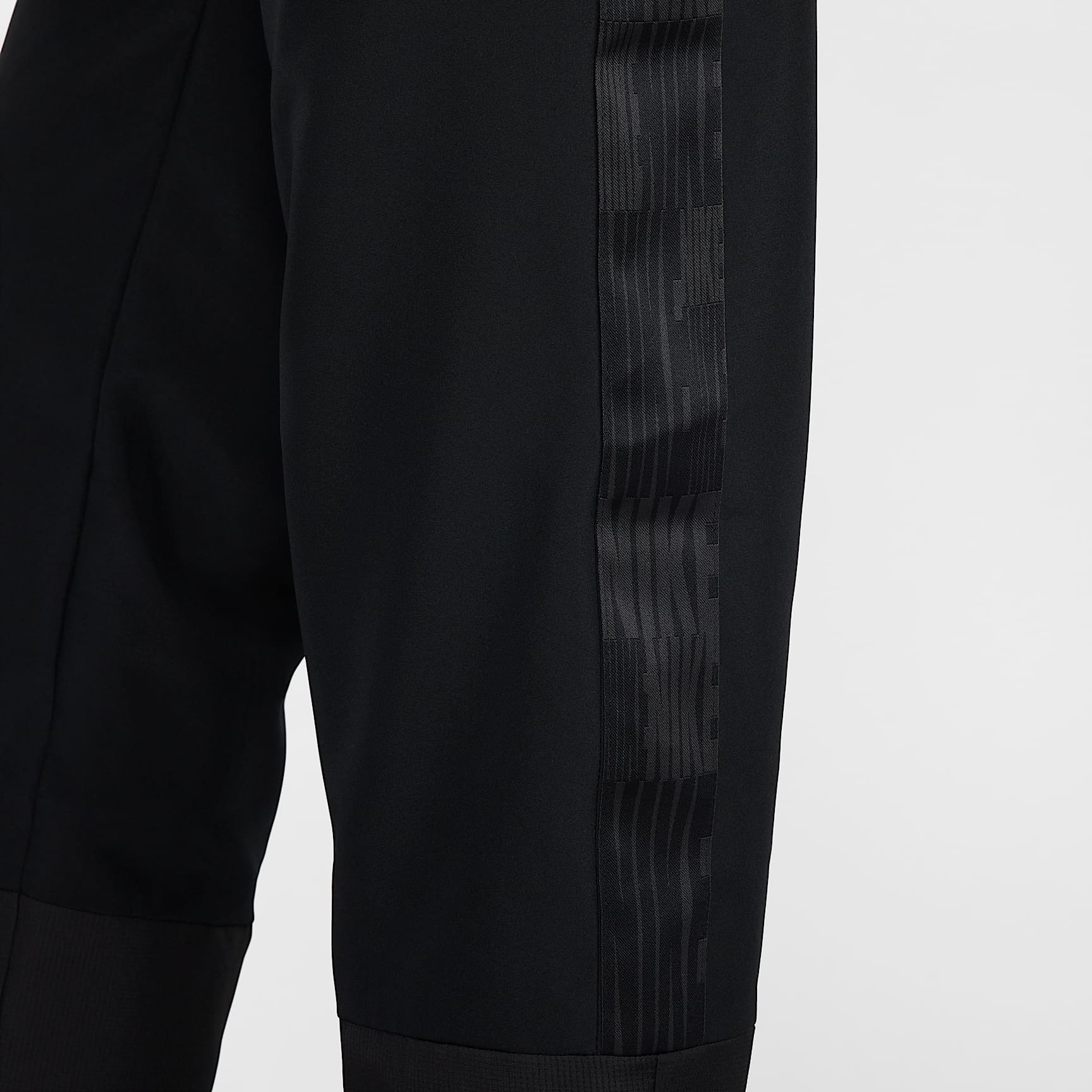 Nike Academy+ Men's Repel Soccer Pants