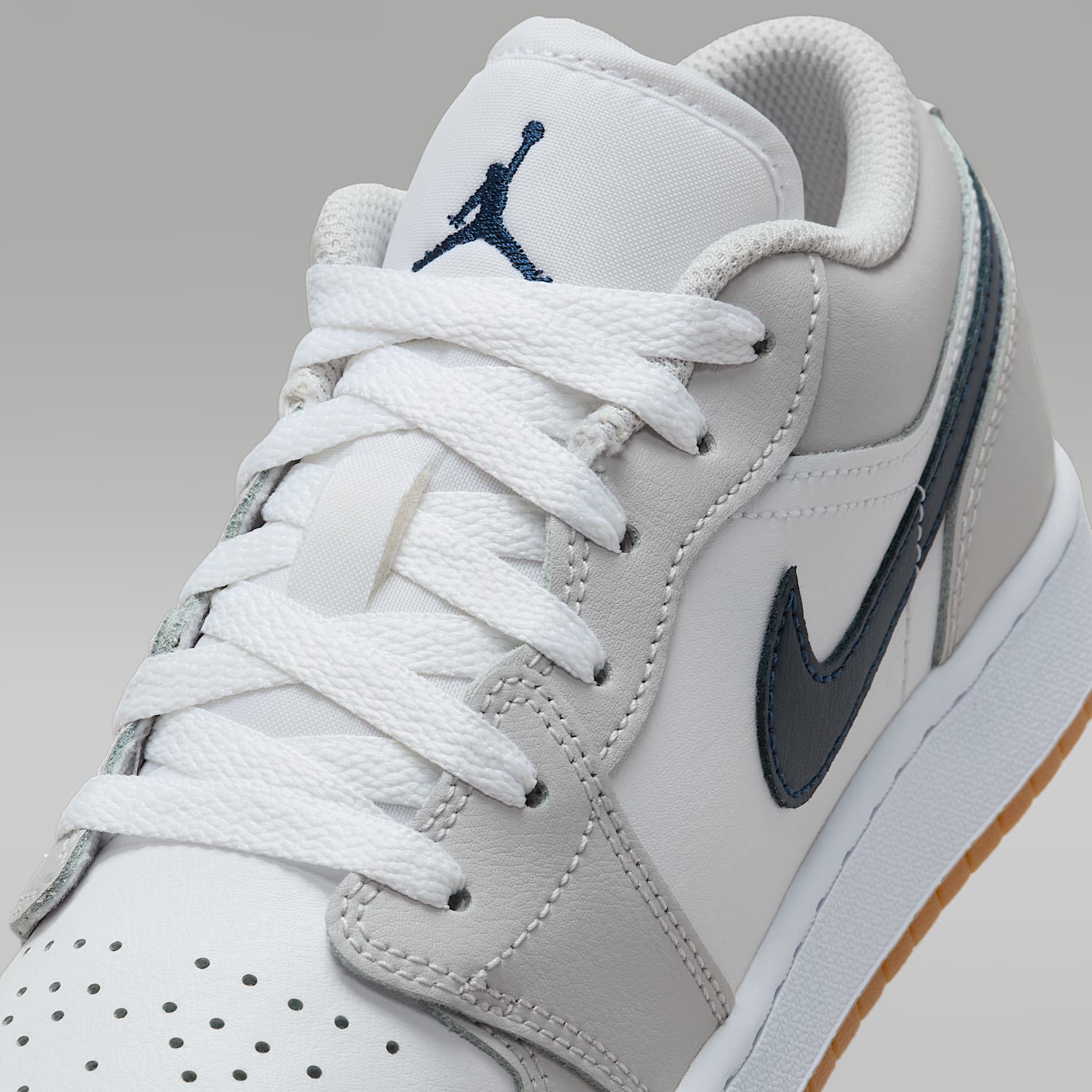 Air Jordan 1 Low Big Kids' Shoes