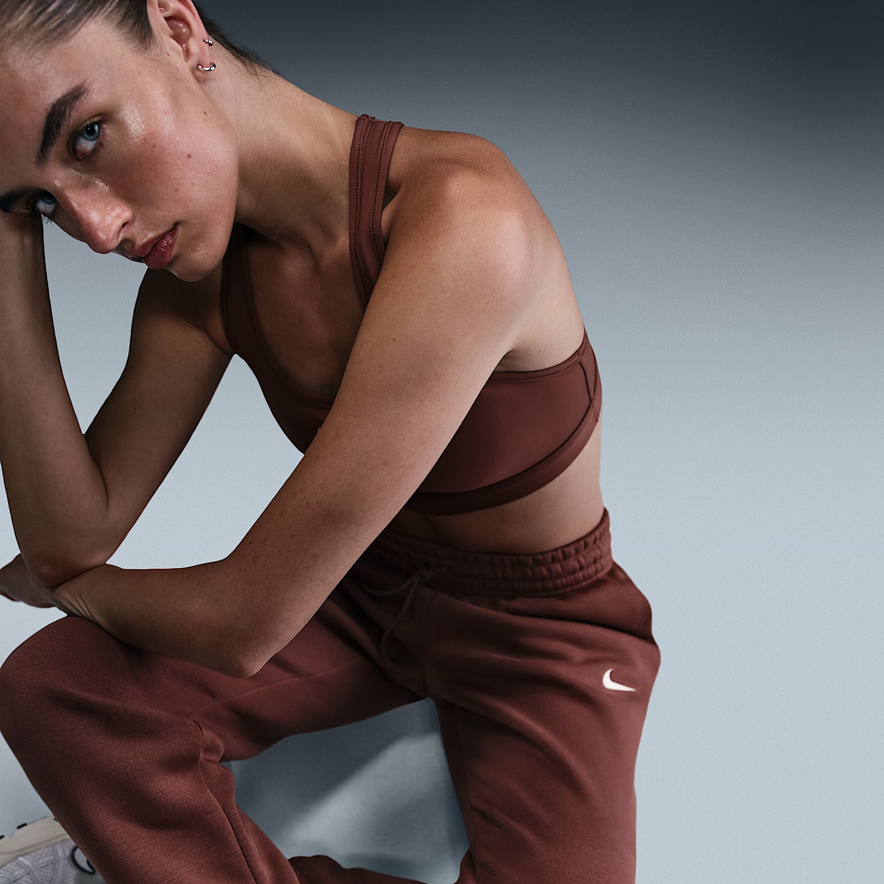 Nike Sportswear Phoenix Fleece Women's Mid-Rise Sweatpants