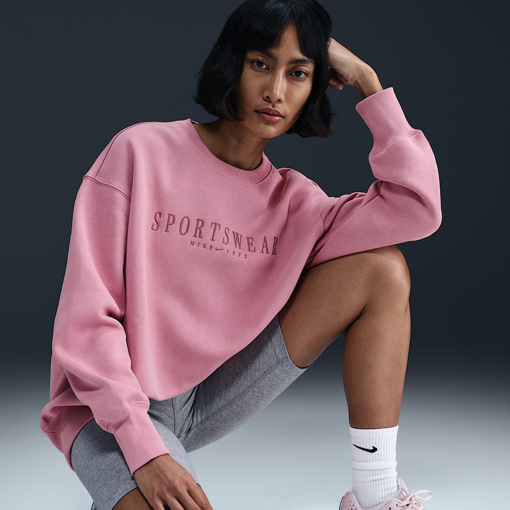 Nike Sportswear Phoenix Fleece Women's Oversized Crew-Neck Sweatshirt