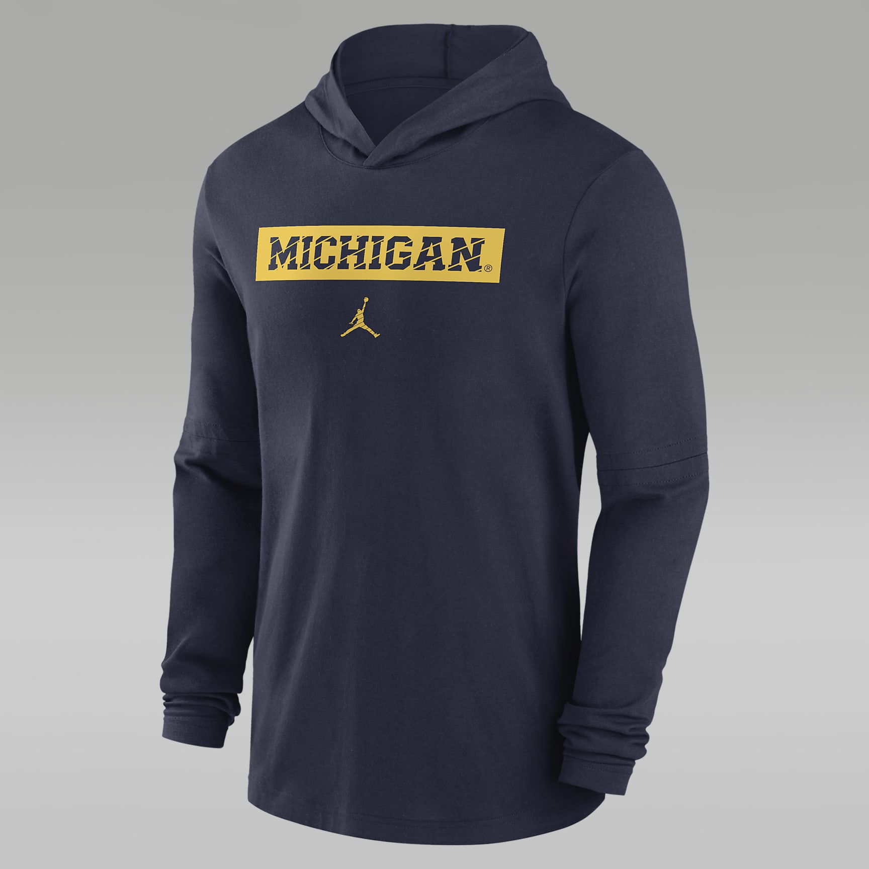 Michigan Wolverines Sideline Men's Jordan Dri-FIT College Long-Sleeve Hooded Top