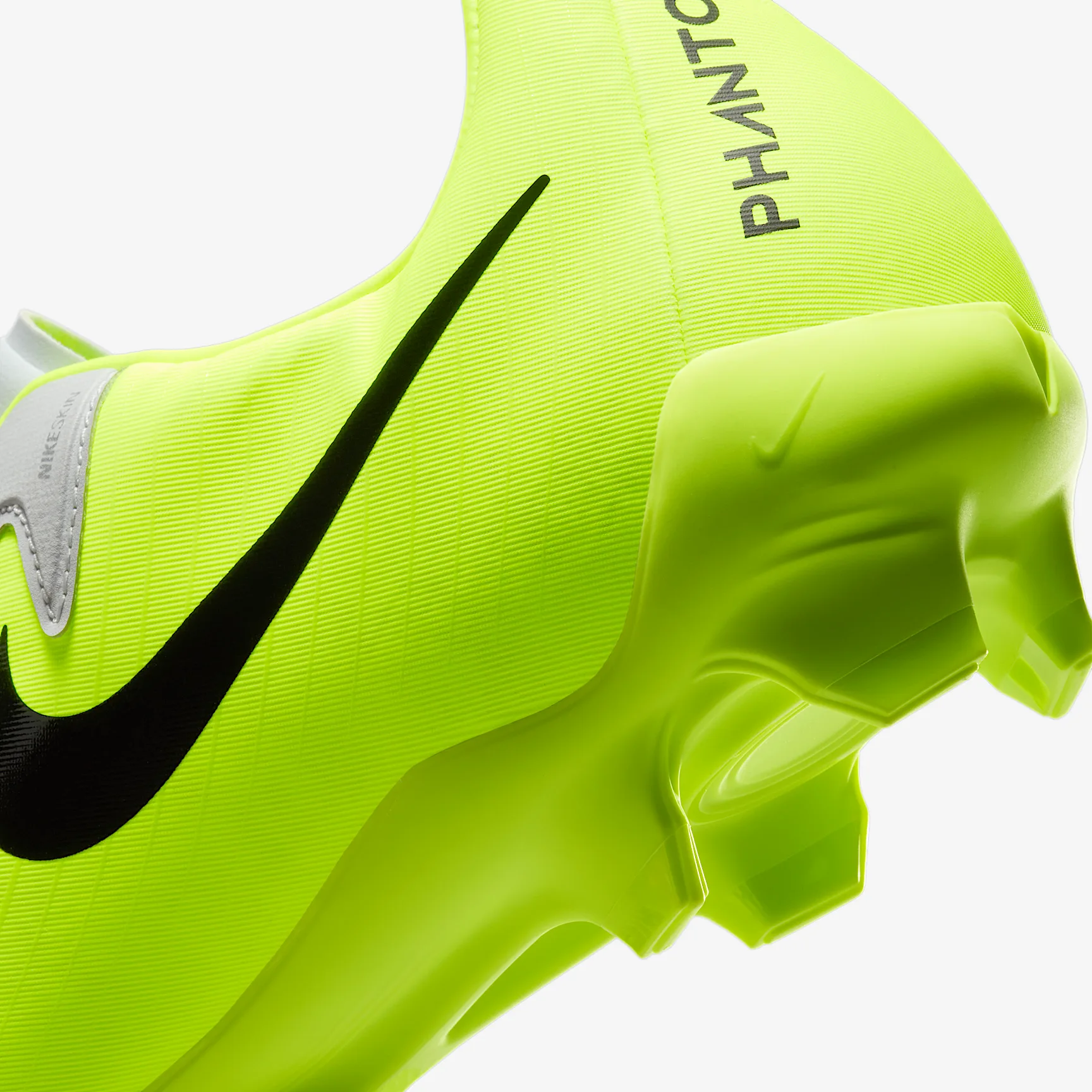 Nike Phantom GX 2 Academy MG Low-Top Soccer Cleats