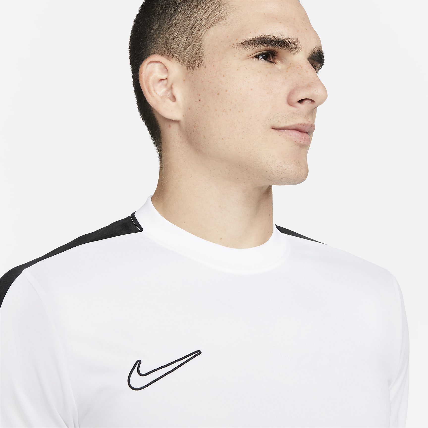 Nike Academy Men's Dri-FIT Short-Sleeve Soccer Top