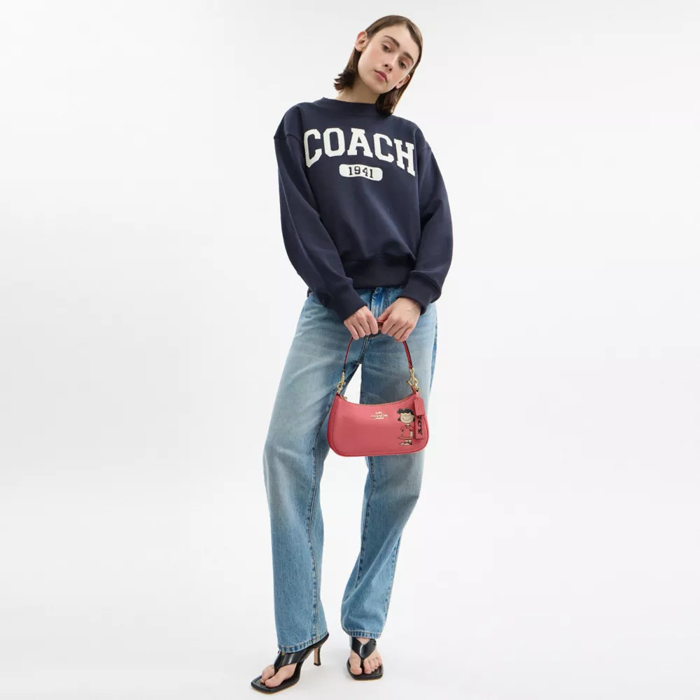Сумка COACH Coach X Peanuts Teri Shoulder Bag With Lucy