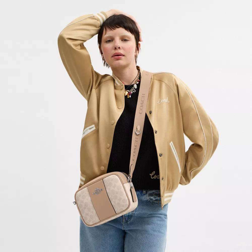 Сумка COACH Jamie Camera Bag In Signature Canvas With Stripe