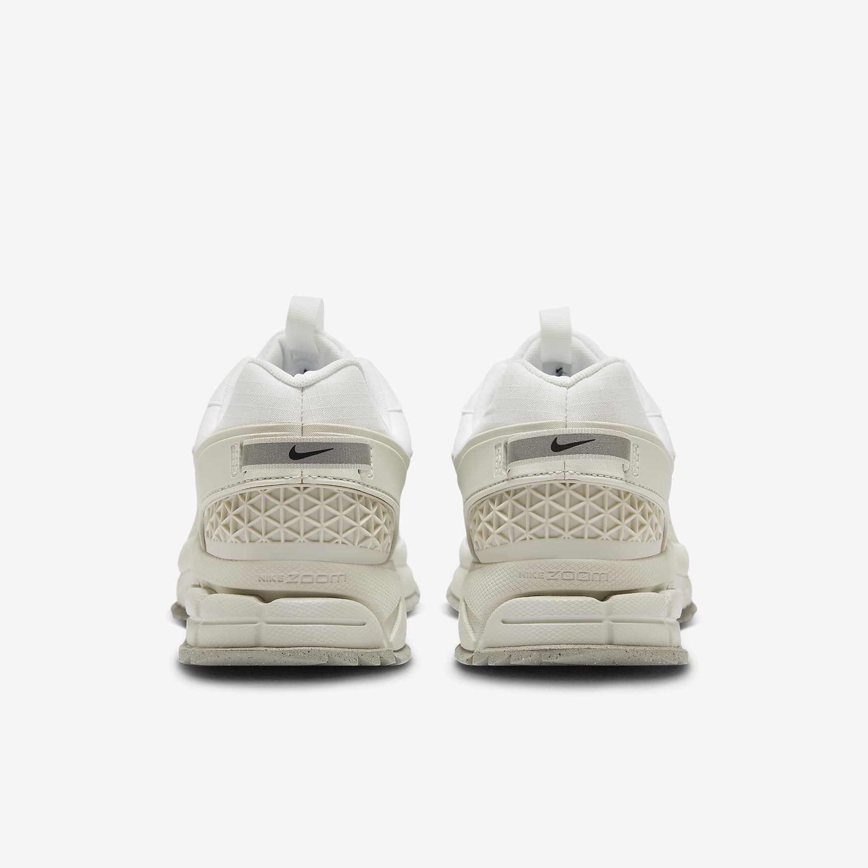 Nike Zoom Vomero Roam Men's Winterized Shoes