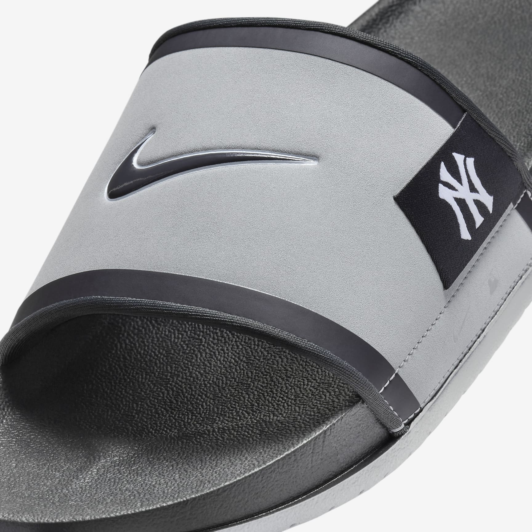 Nike Offcourt (New York Yankees) Offcourt Slides