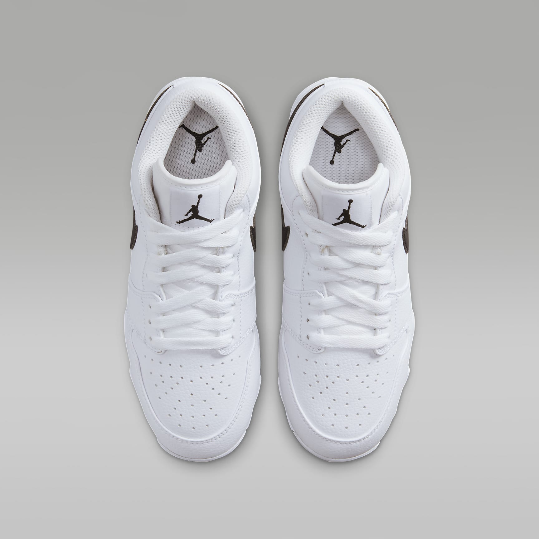 Jordan 1 Low Little/Big Kids' Cleats
