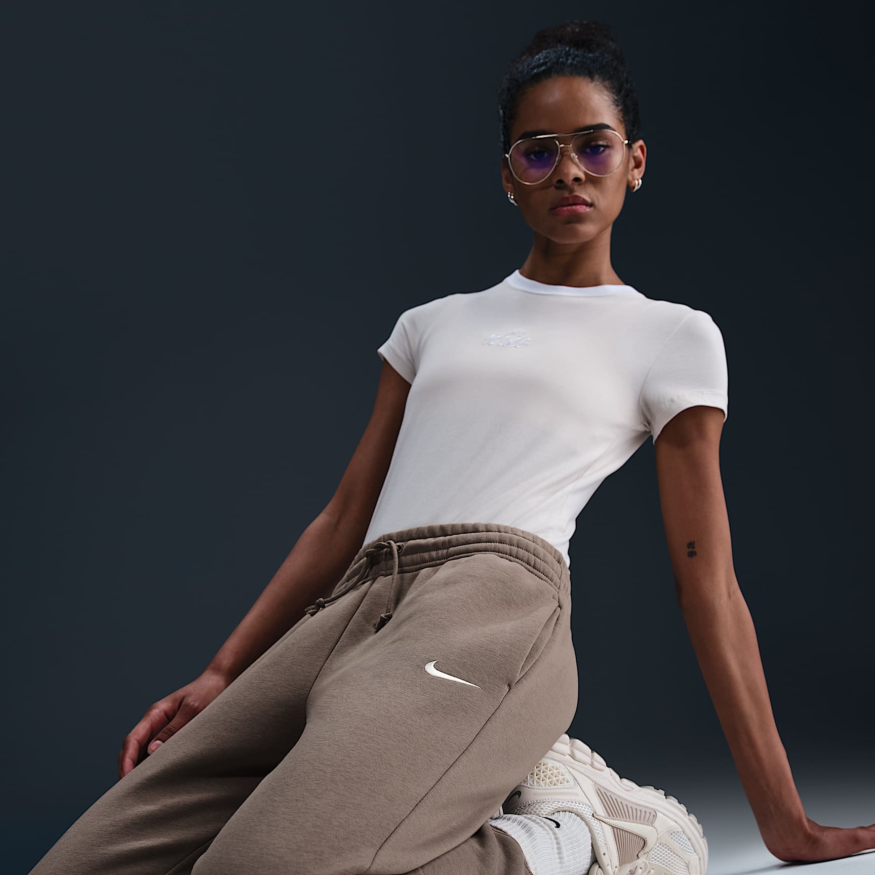 Nike Sportswear Phoenix Fleece Women's Mid-Rise Sweatpants