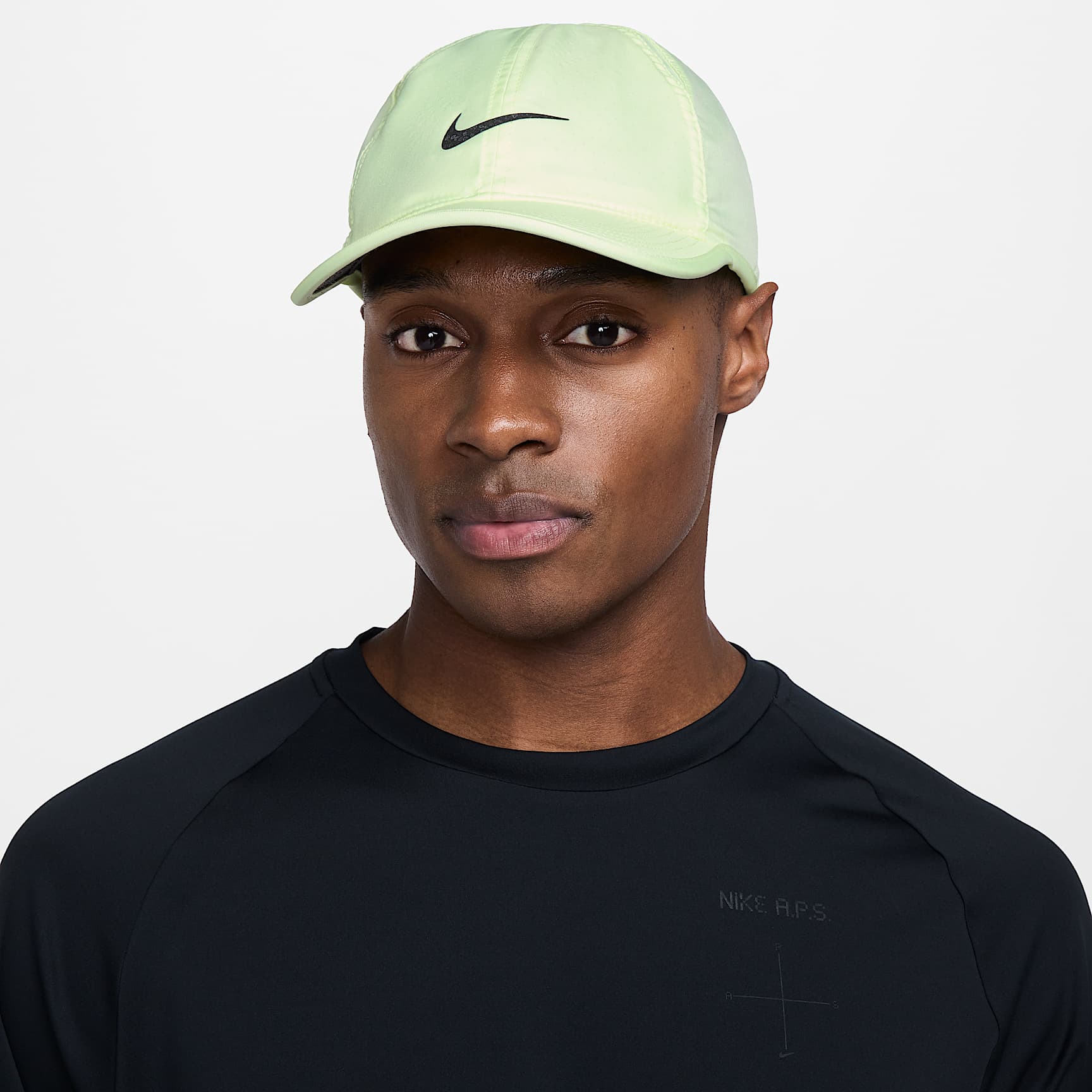 Nike Dri-FIT Club Unstructured Featherlight Cap