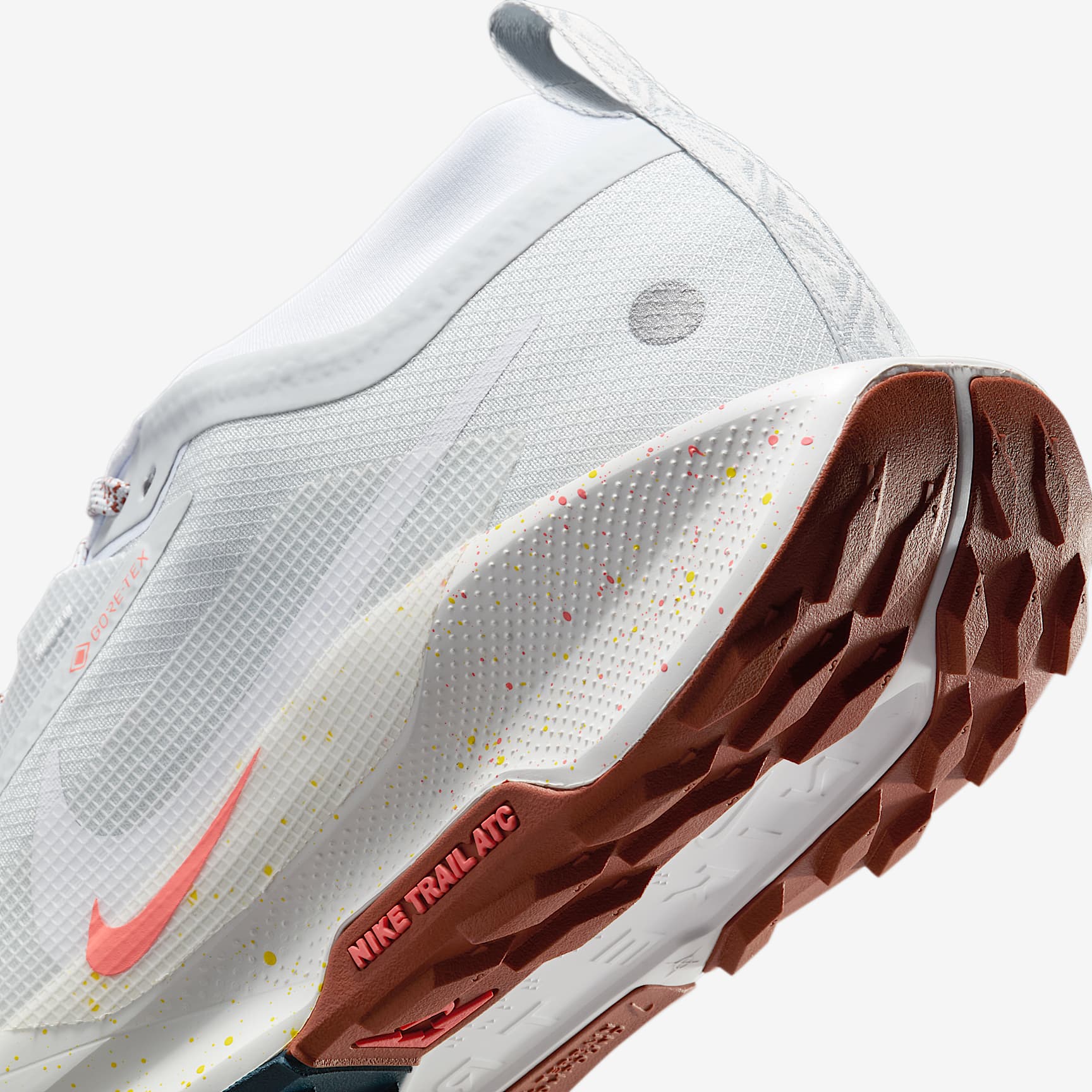 Nike Pegasus Trail 5 GORE-TEX Men's Waterproof Trail Running Shoes