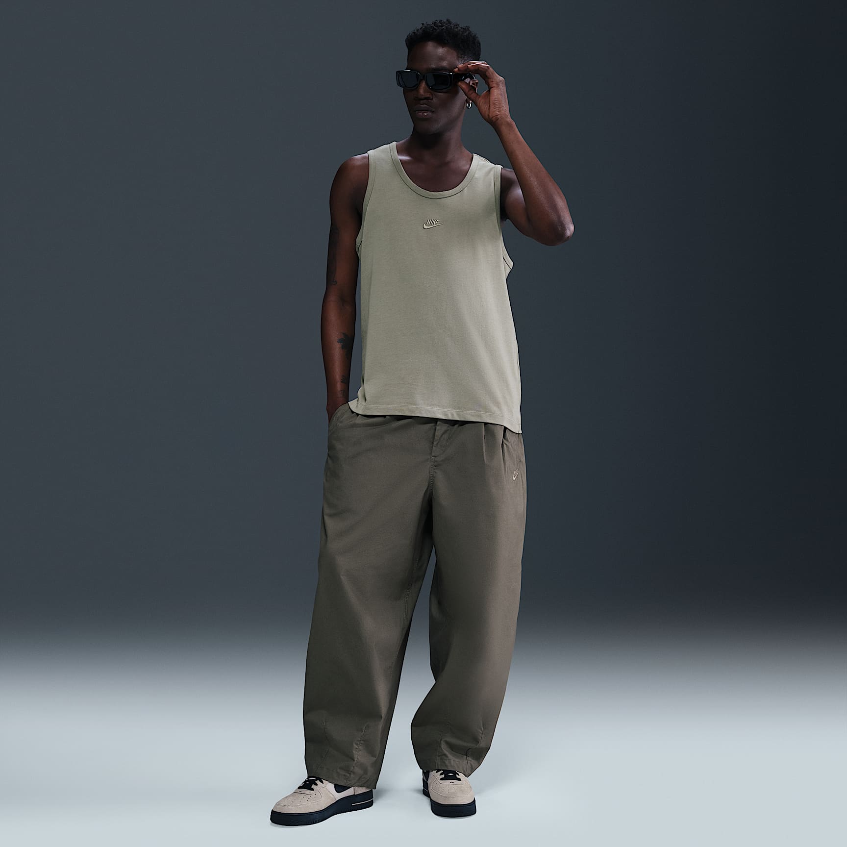 Nike Sportswear Premium Essentials Men's Tank