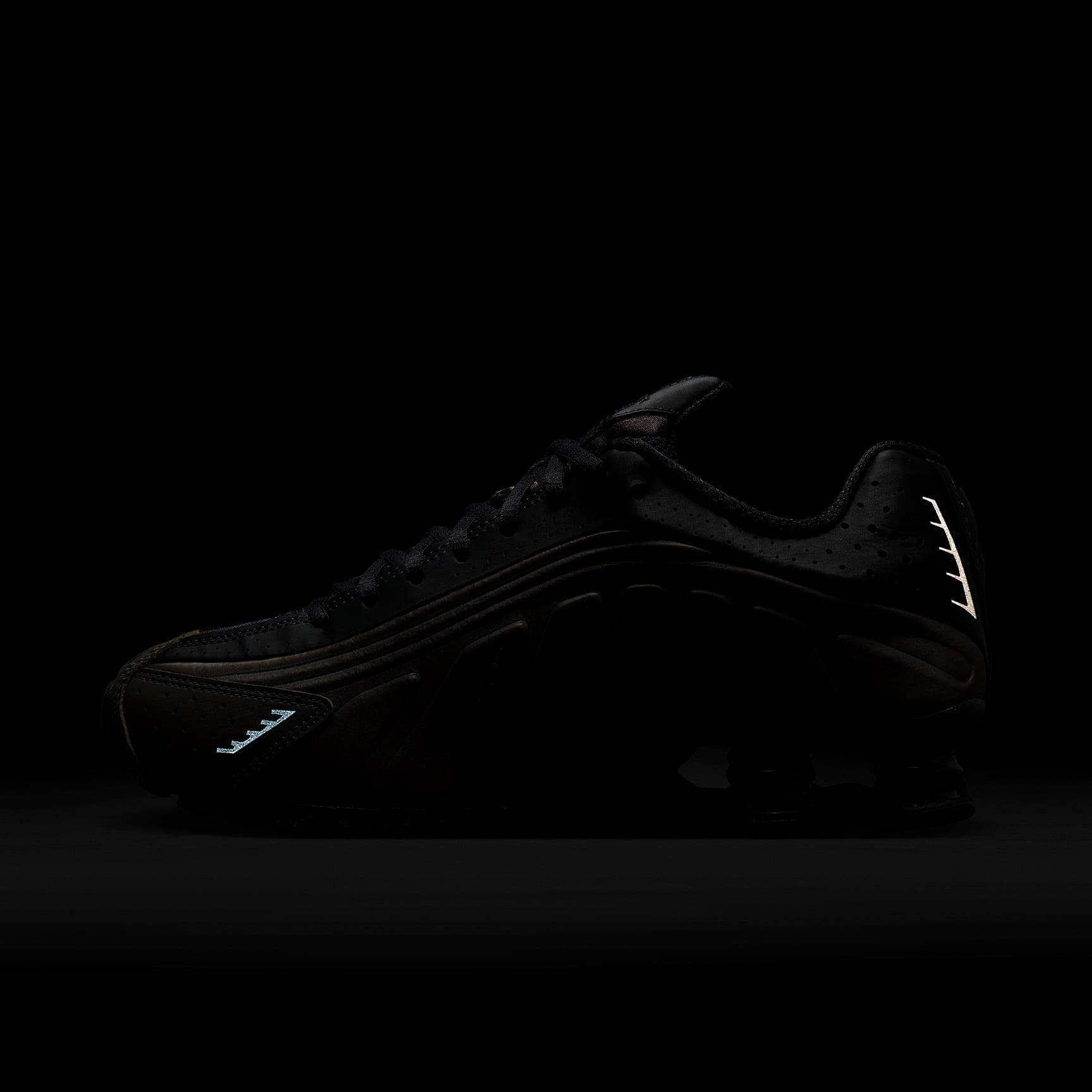 Nike Shox R4 Women's Shoes