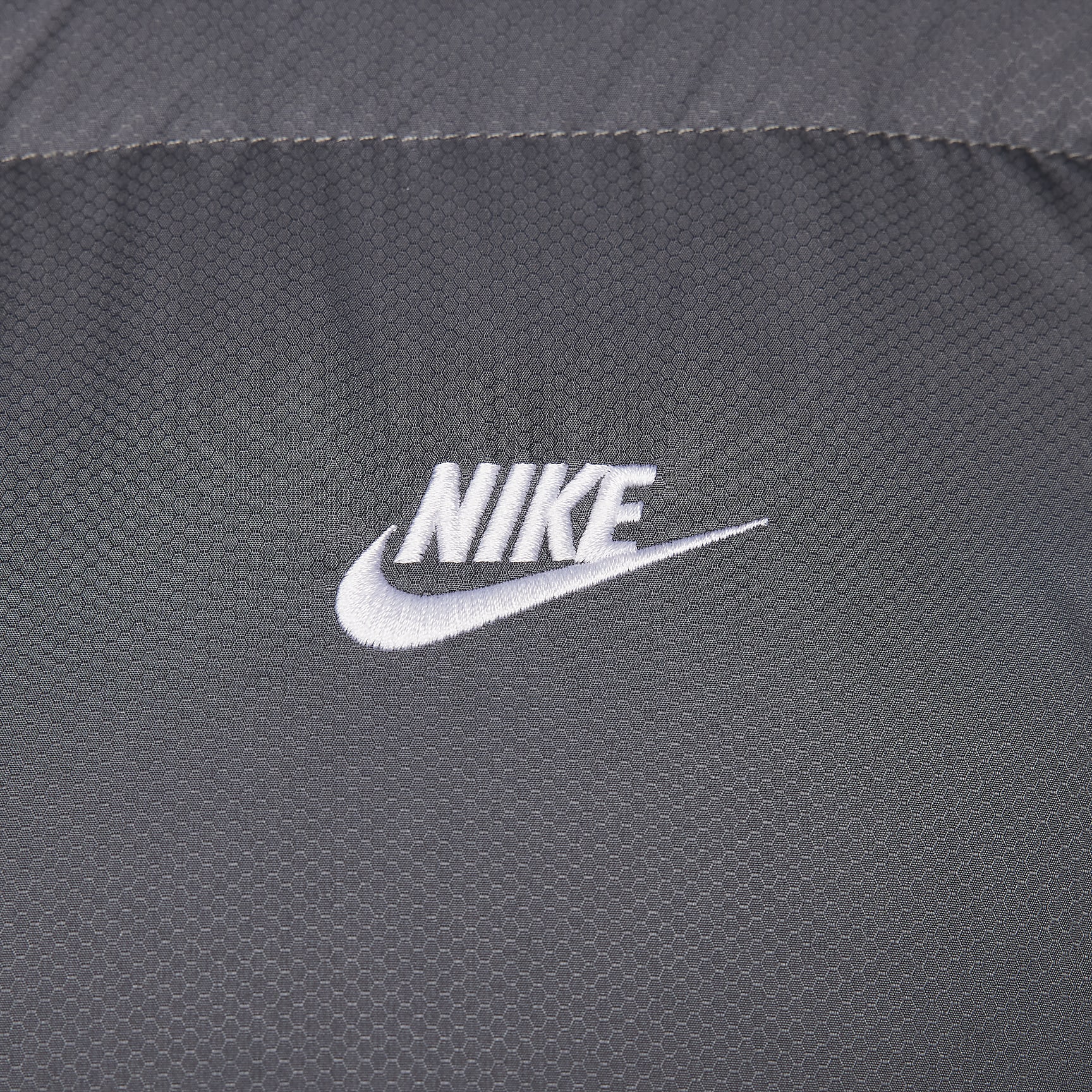 Nike Sportswear Club PrimaLoft® Men's Water-Repellent Puffer Vest