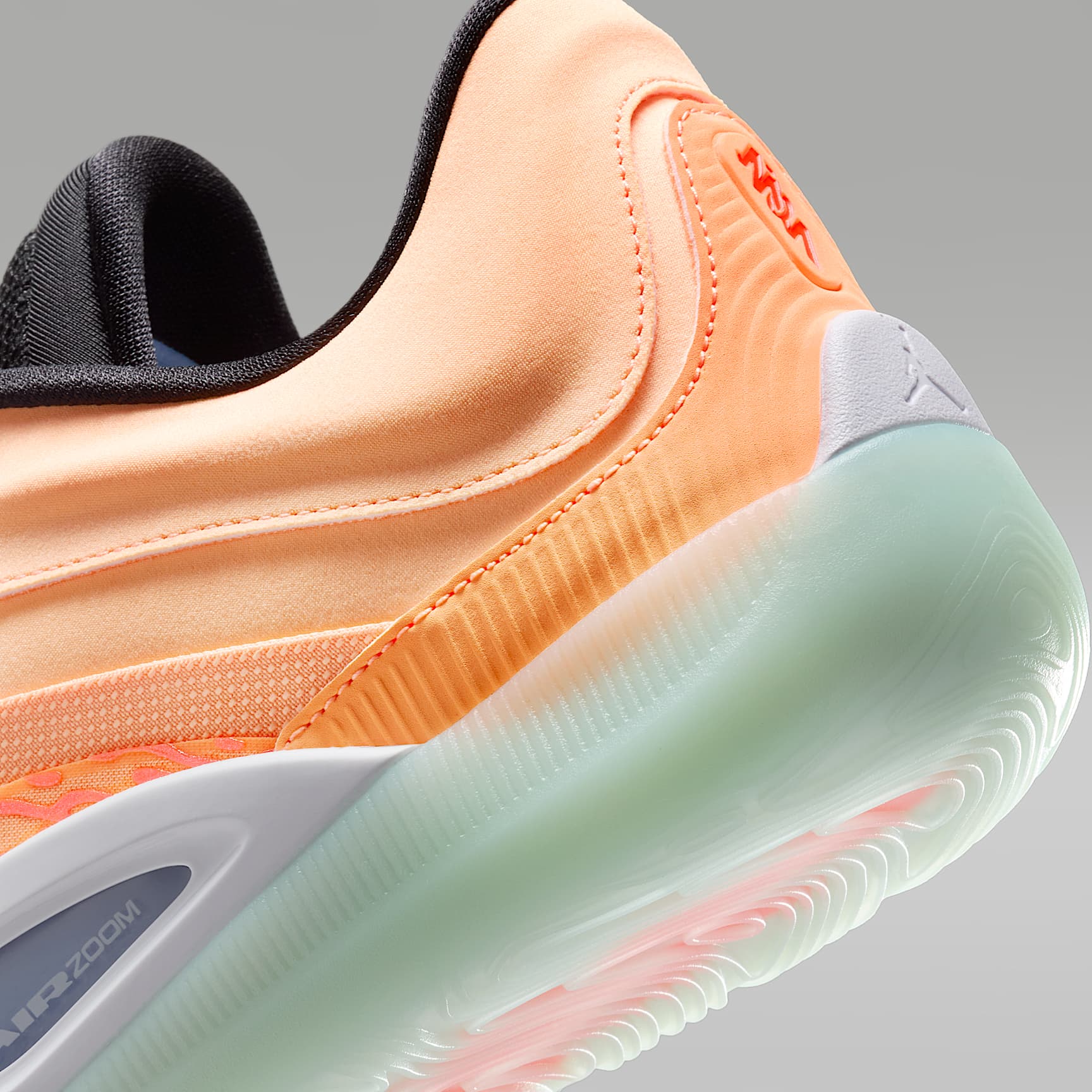 Zion 4 Basketball Shoes