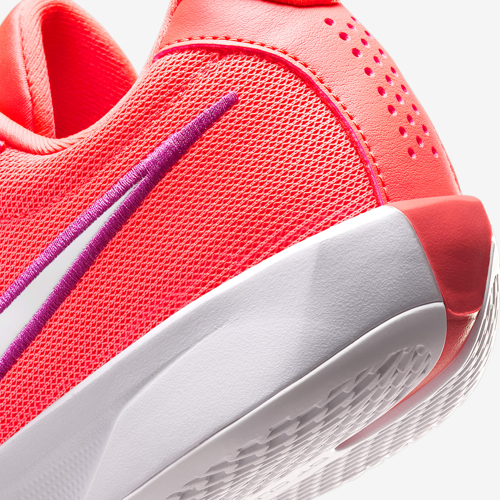 Nike G.T. Cut Academy Women's Basketball Shoes