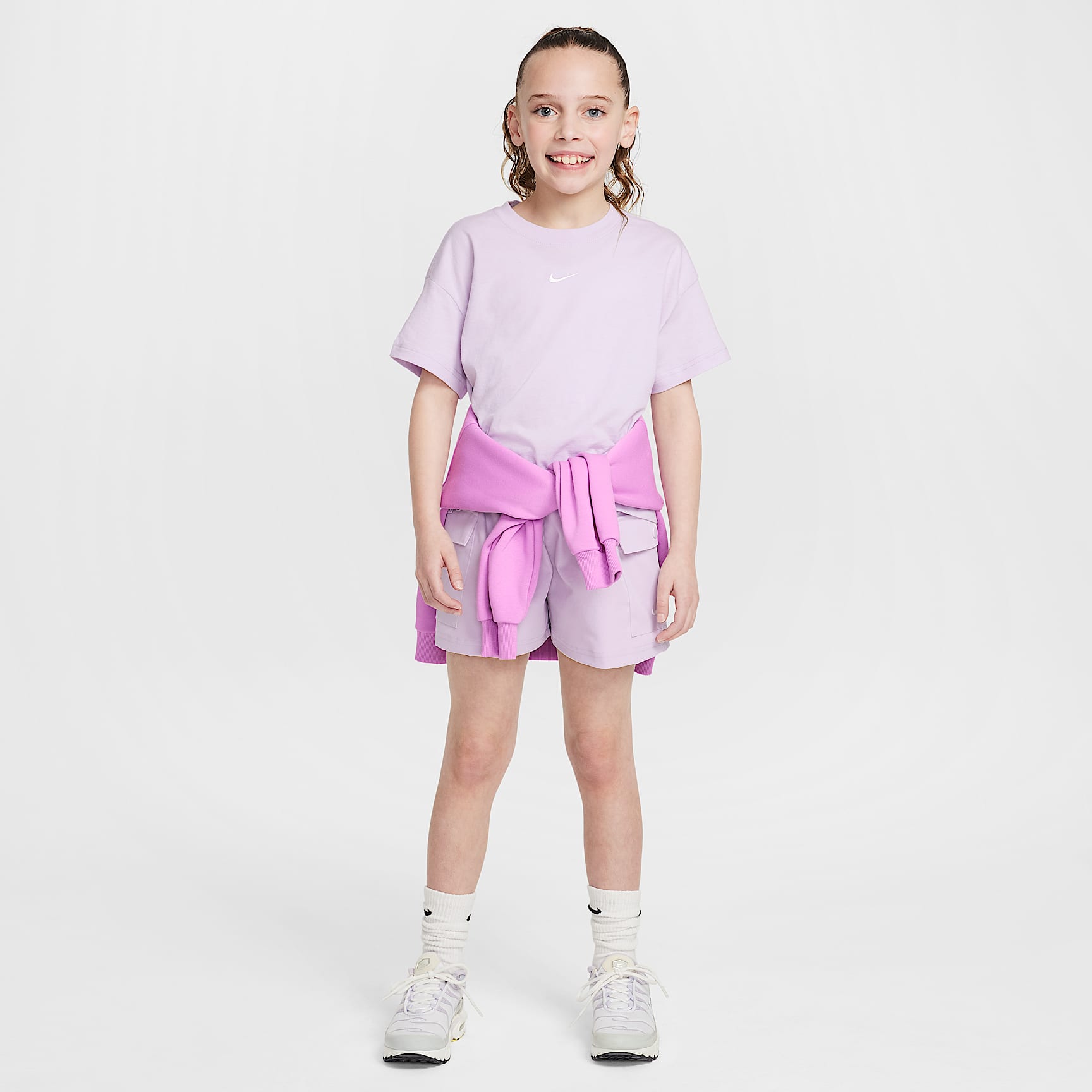 Nike Sportswear Essential Big Kids' (Girls') T-Shirt