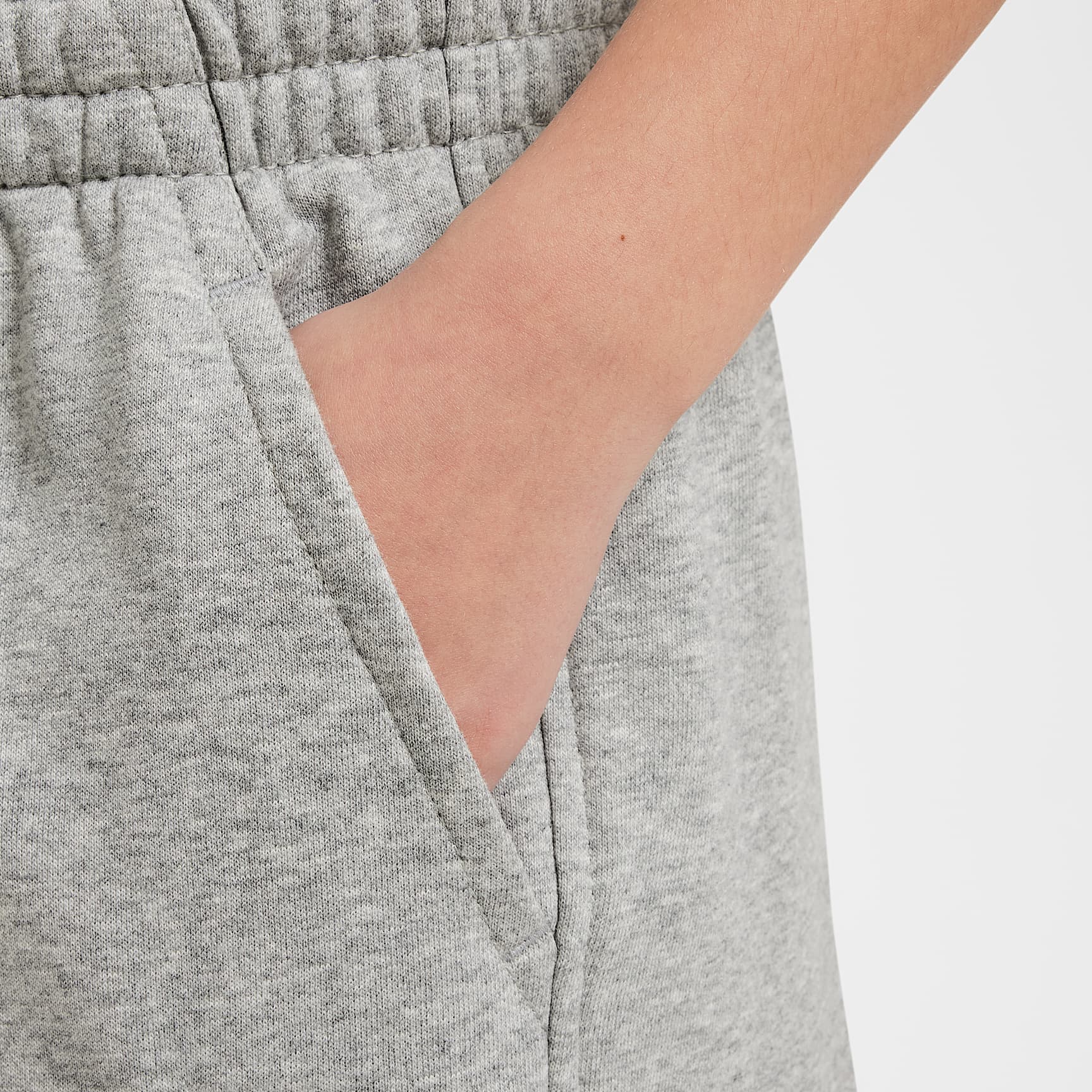 Nike Sportswear Club Big Kids' French Terry Cargo Shorts