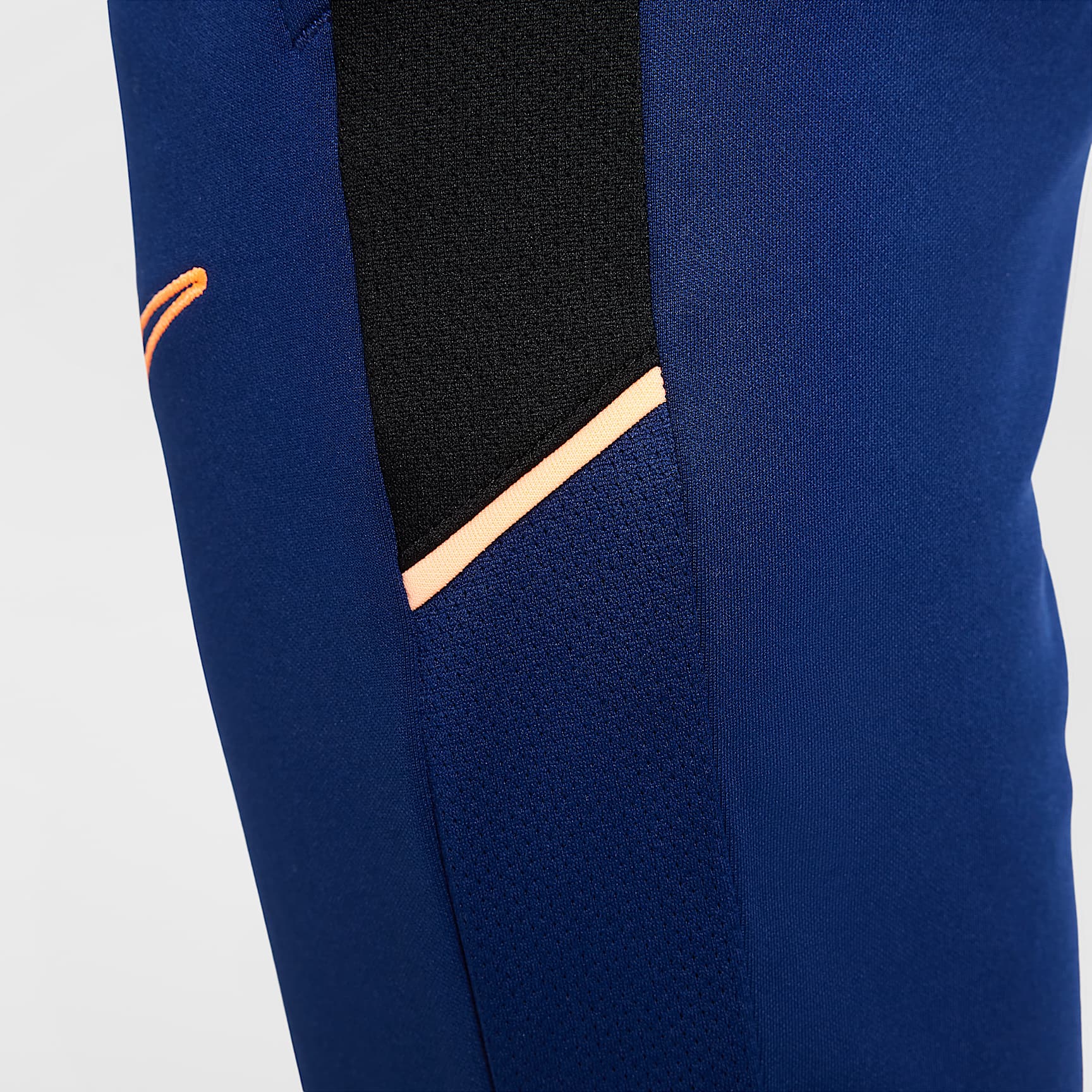 Nike Academy Big Kids' Dri-FIT Soccer Pants