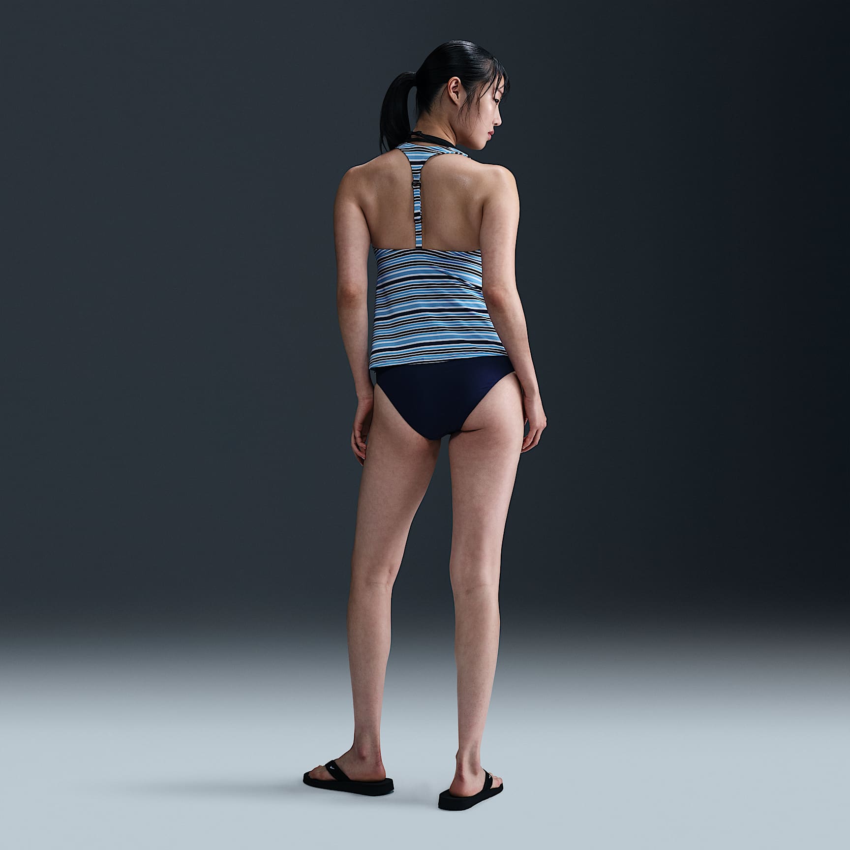 Nike Swim Women's Square-Neck Tankini