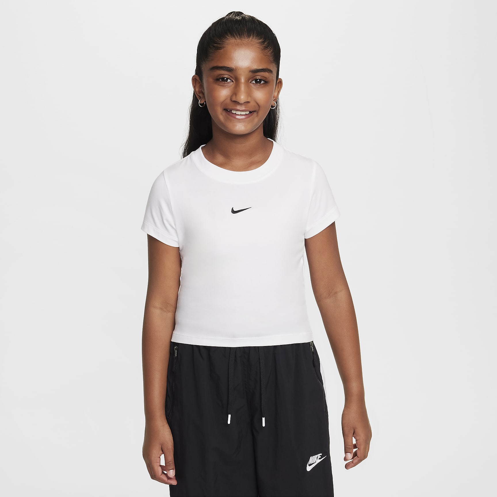 Nike Sportswear Big Kids' (Girls') Cropped T-Shirt